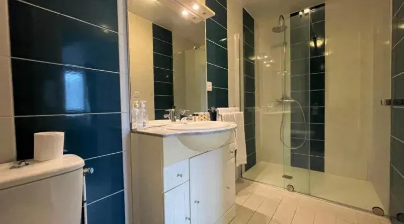 Double Room - single occupancy in Maison Zubiatia - 3km Compostelle Double Room - single occupancy in Maison Zubiatia - 3km Compostelle