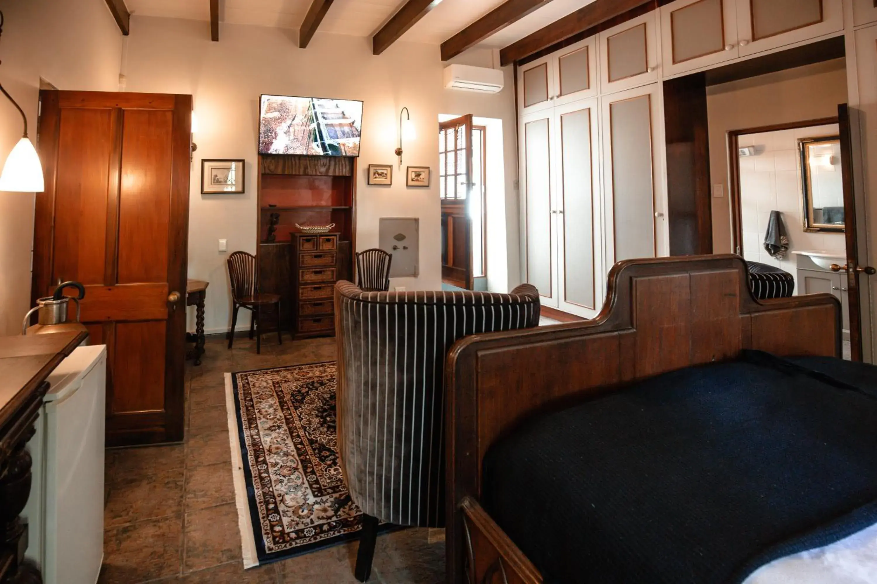 Honeymoon King Room in De Leeuwenhof Estate Honeymoon King Room in De Leeuwenhof Estate