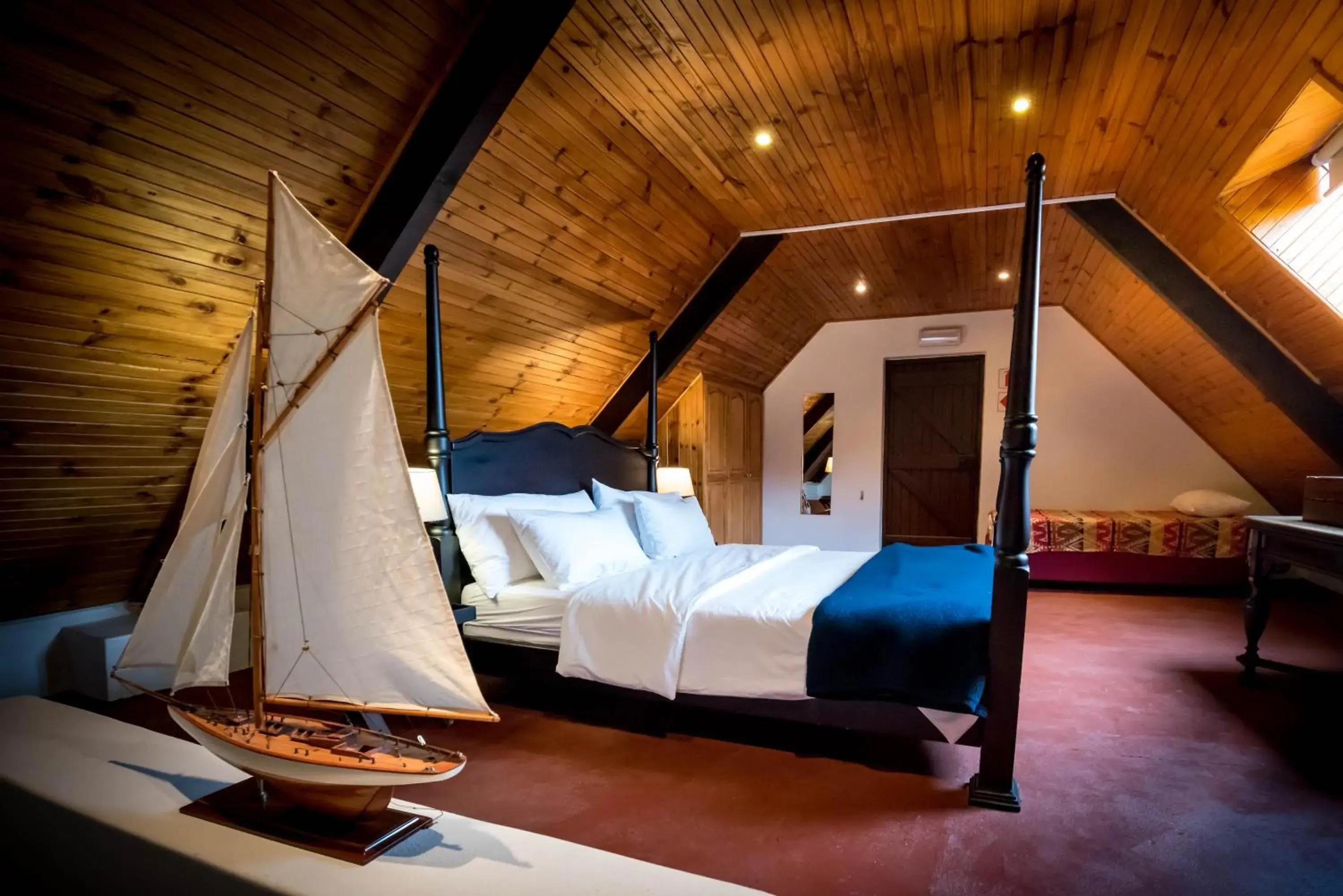 Cape Manor Apartment in De Leeuwenhof Estate Cape Manor Apartment in De Leeuwenhof Estate