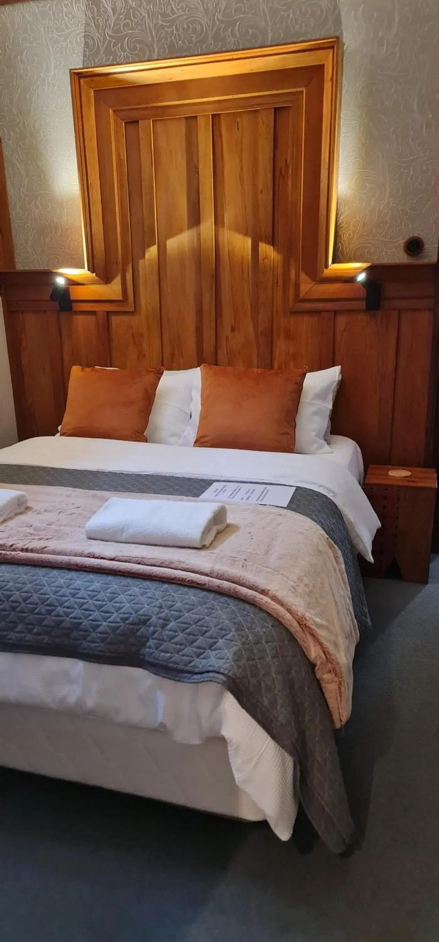 Queen Suite in The Barristers Inn Queen Suite in The Barristers Inn