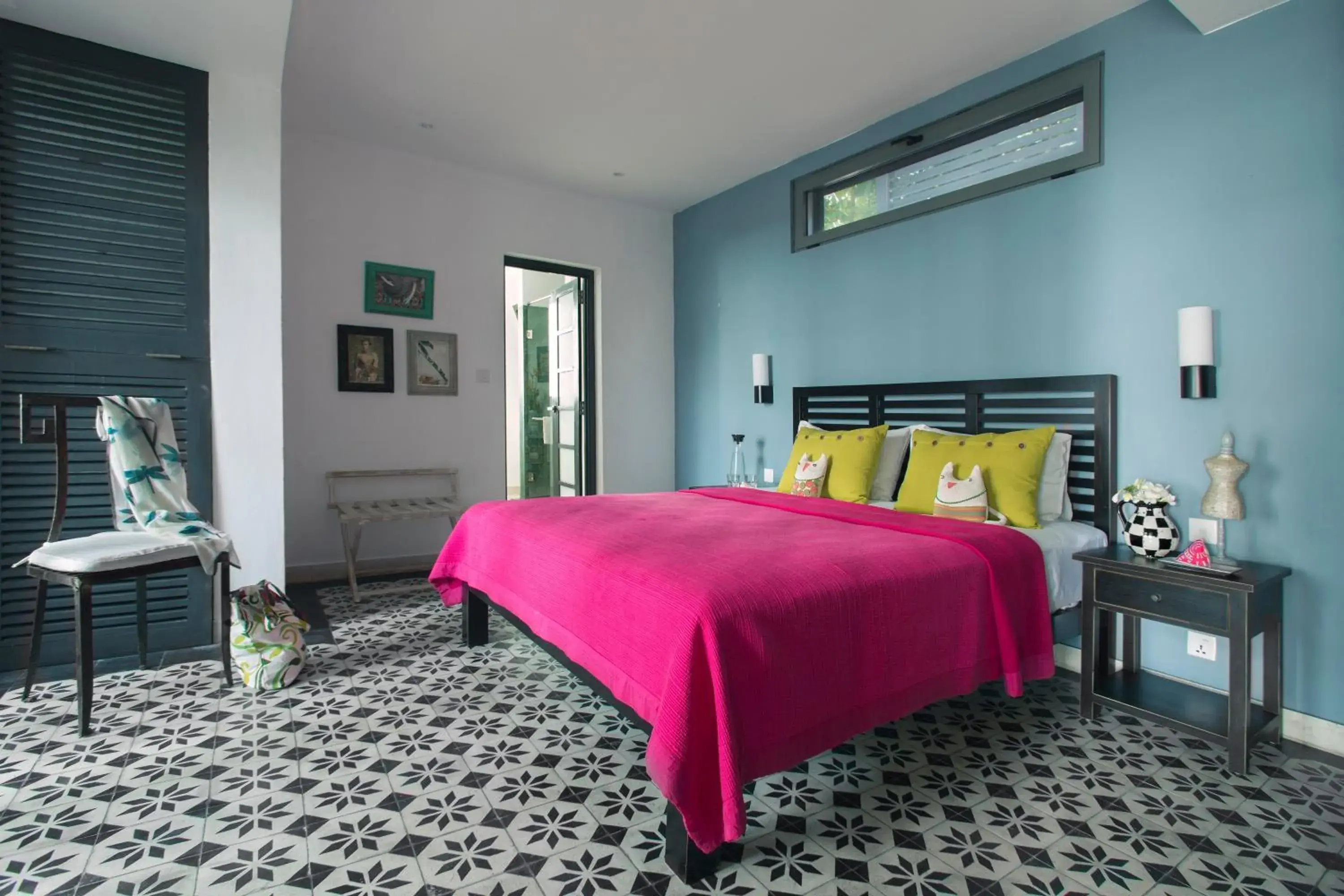 Suite E Pie in Owl and the Pussycat Hotel & Restaurant Suite E Pie in Owl and the Pussycat Hotel & Restaurant