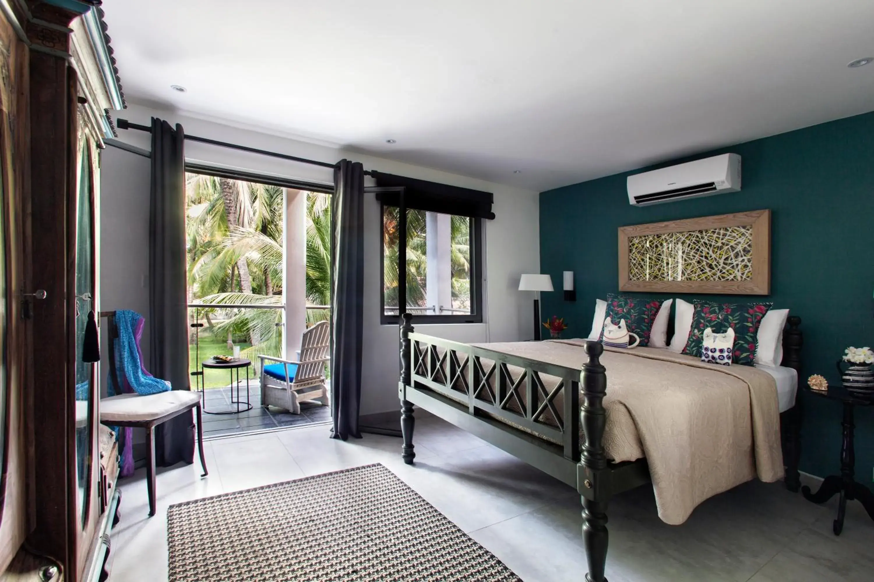 Suite Dreams in Owl and the Pussycat Hotel & Restaurant Suite Dreams in Owl and the Pussycat Hotel & Restaurant