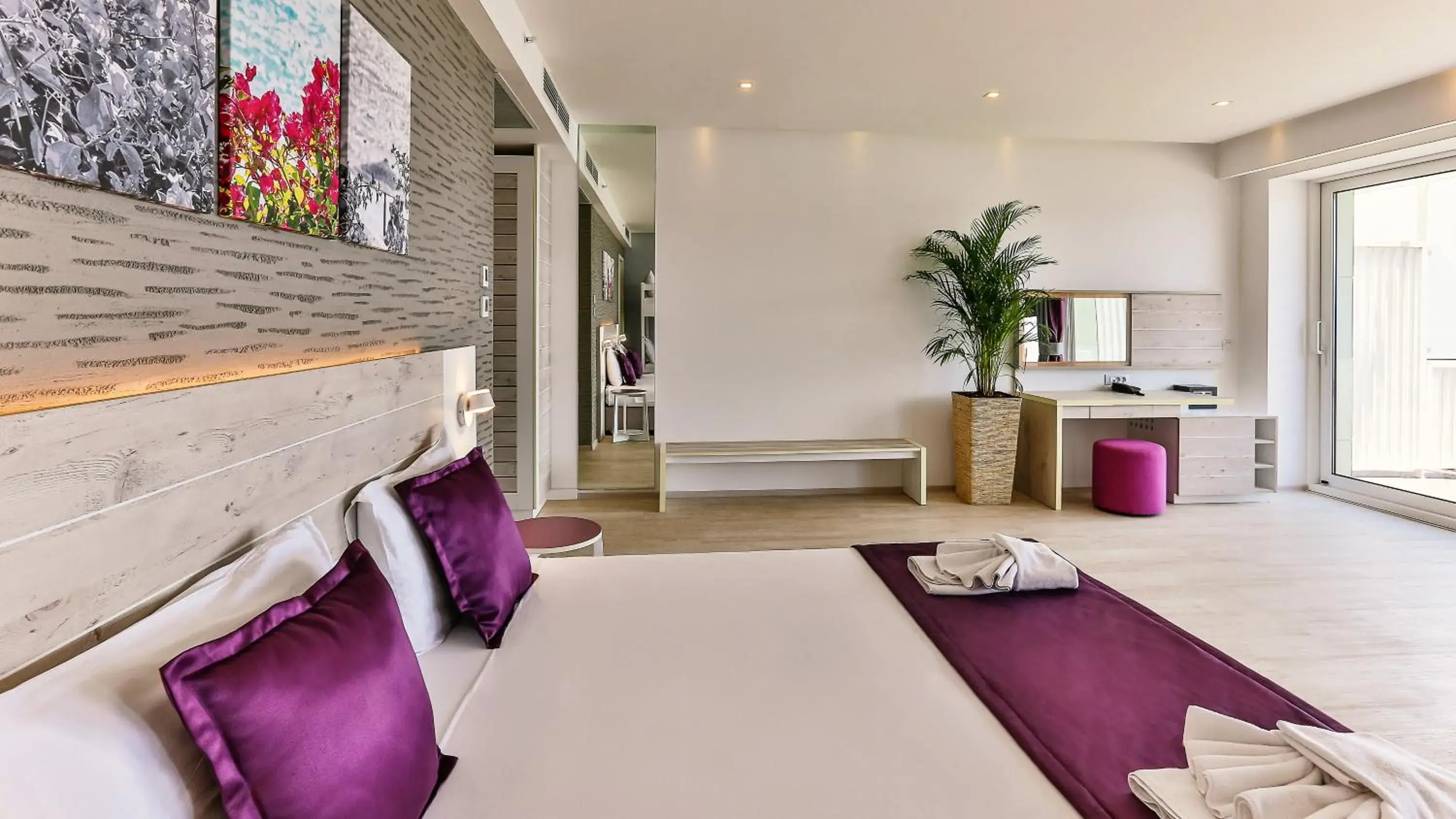 Suite with Sea View in Carine Hotel Park Suite with Sea View in Carine Hotel Park