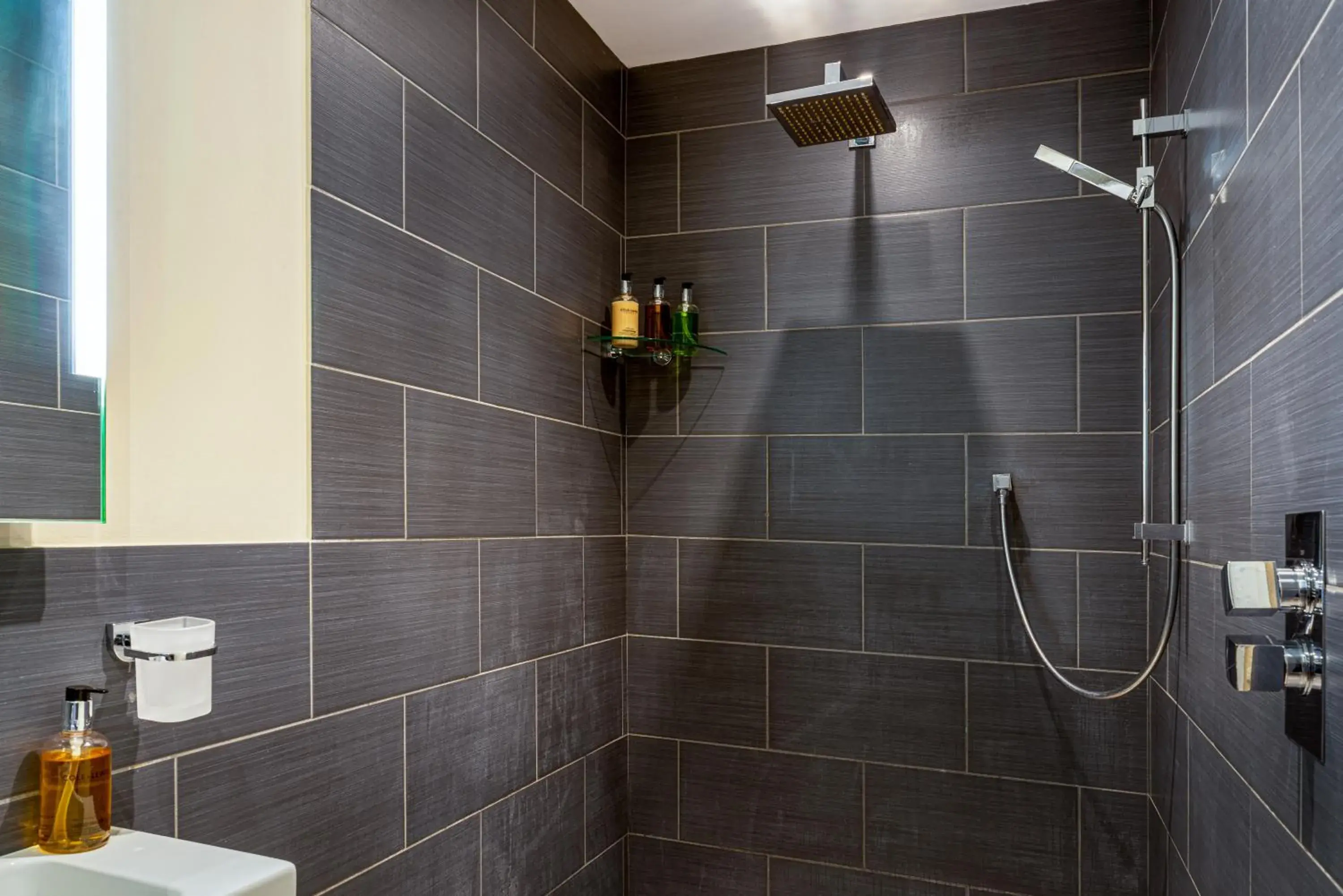 Standard Double Room in Lorne House Bed & Breakfast Standard Double Room in Lorne House Bed & Breakfast