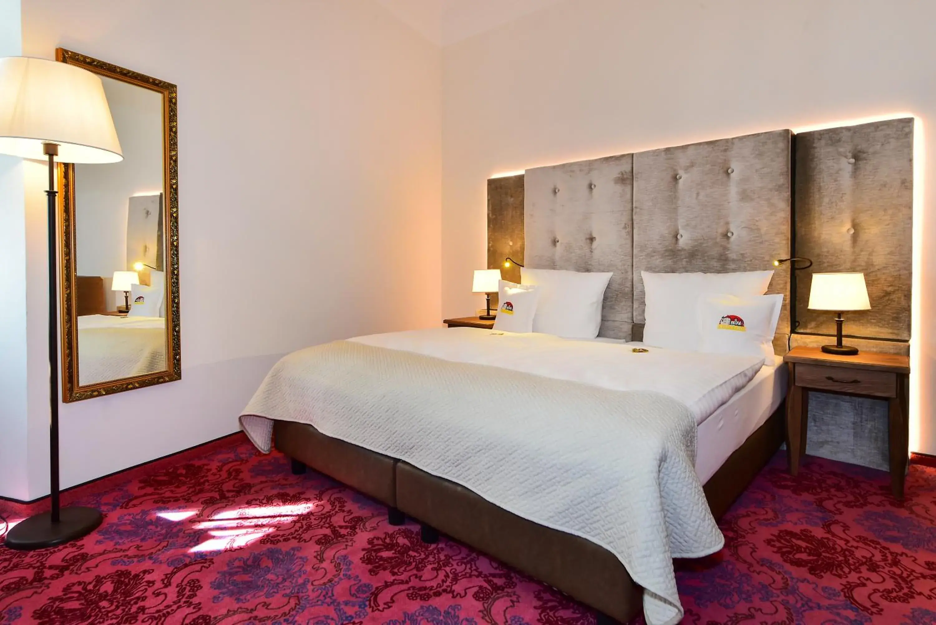 Double Room with Lake View Modern in Schloss Hotel Wasserburg Double Room with Lake View Modern in Schloss Hotel Wasserburg