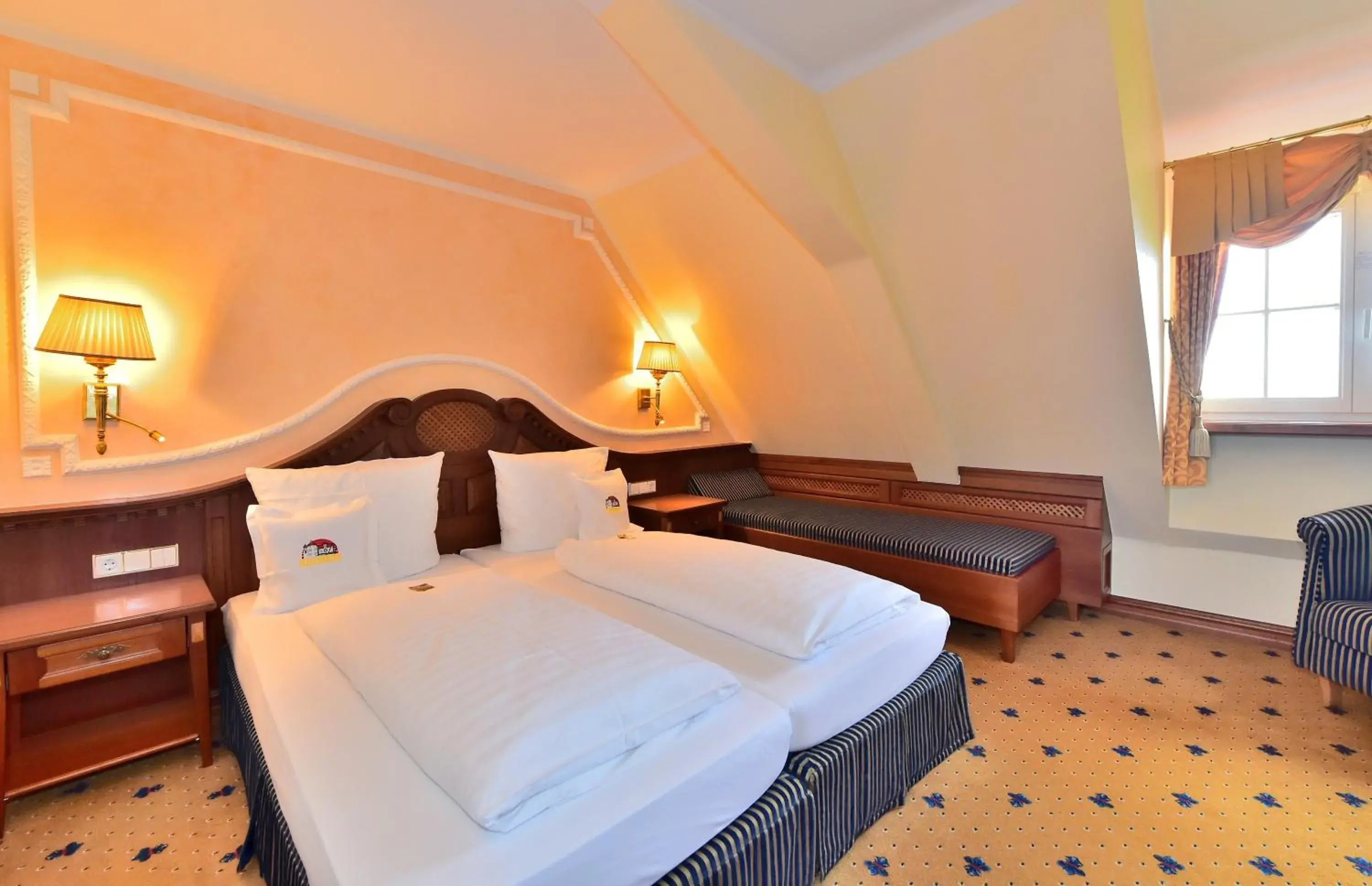 Double Room Seaview Historical in Schloss Hotel Wasserburg Double Room Seaview Historical in Schloss Hotel Wasserburg