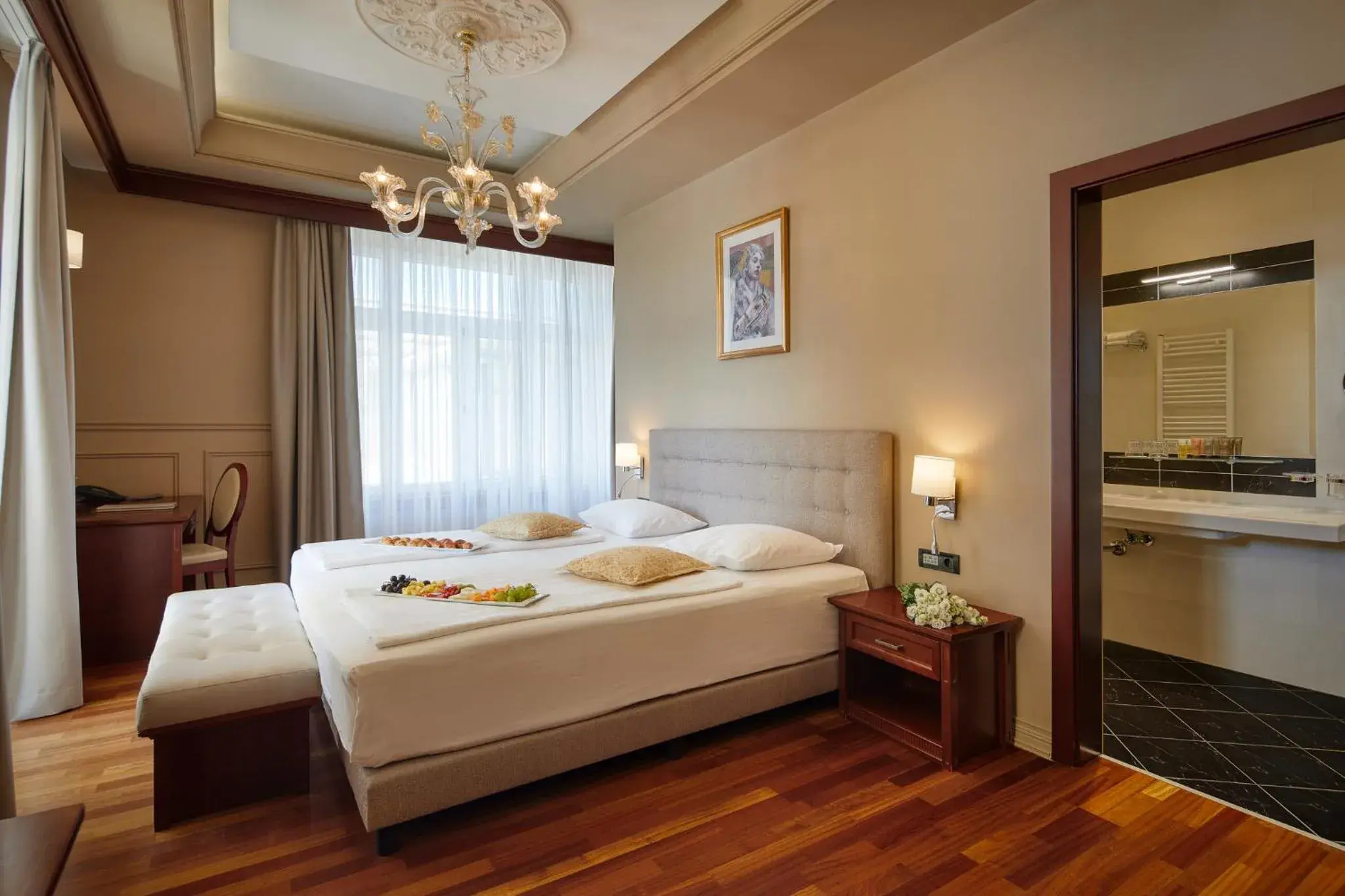 Suite in BO Hotel Palazzo Suite in BO Hotel Palazzo