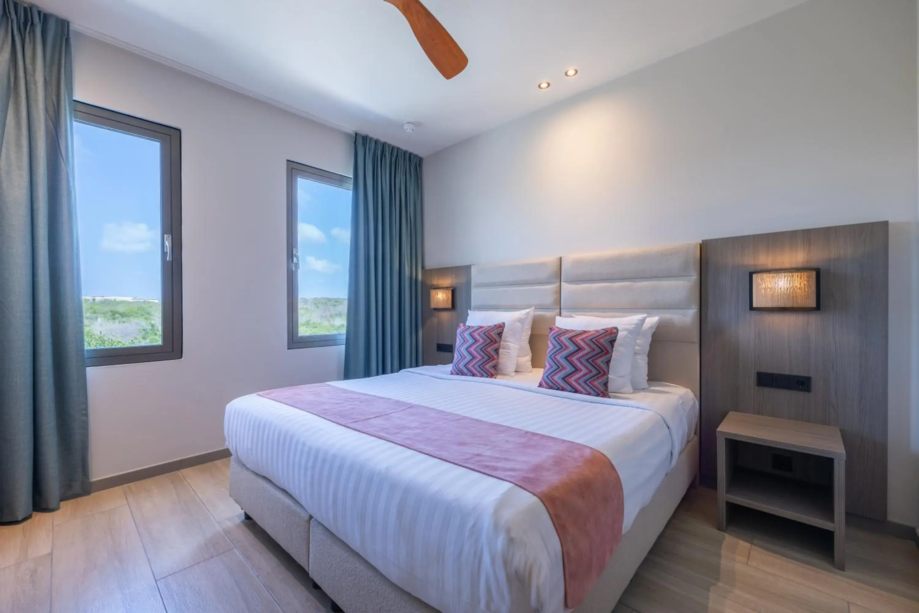 Deluxe Suite in Dolphin Suites & Wellness Curacao Deluxe Suite in Dolphin Suites & Wellness Curacao