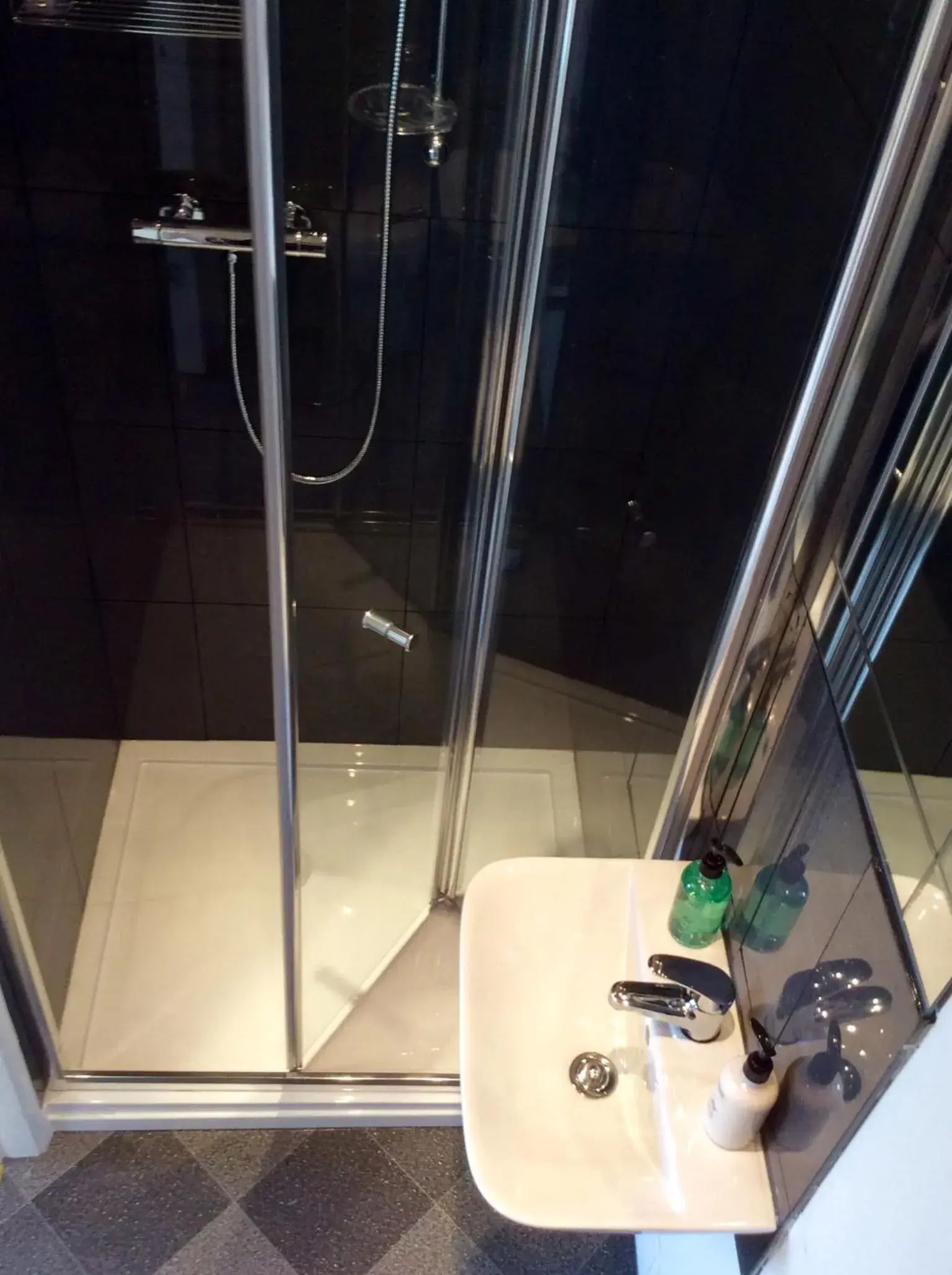 Large Double Room in Aberllynfi Riverside Guest House Large Double Room in Aberllynfi Riverside Guest House