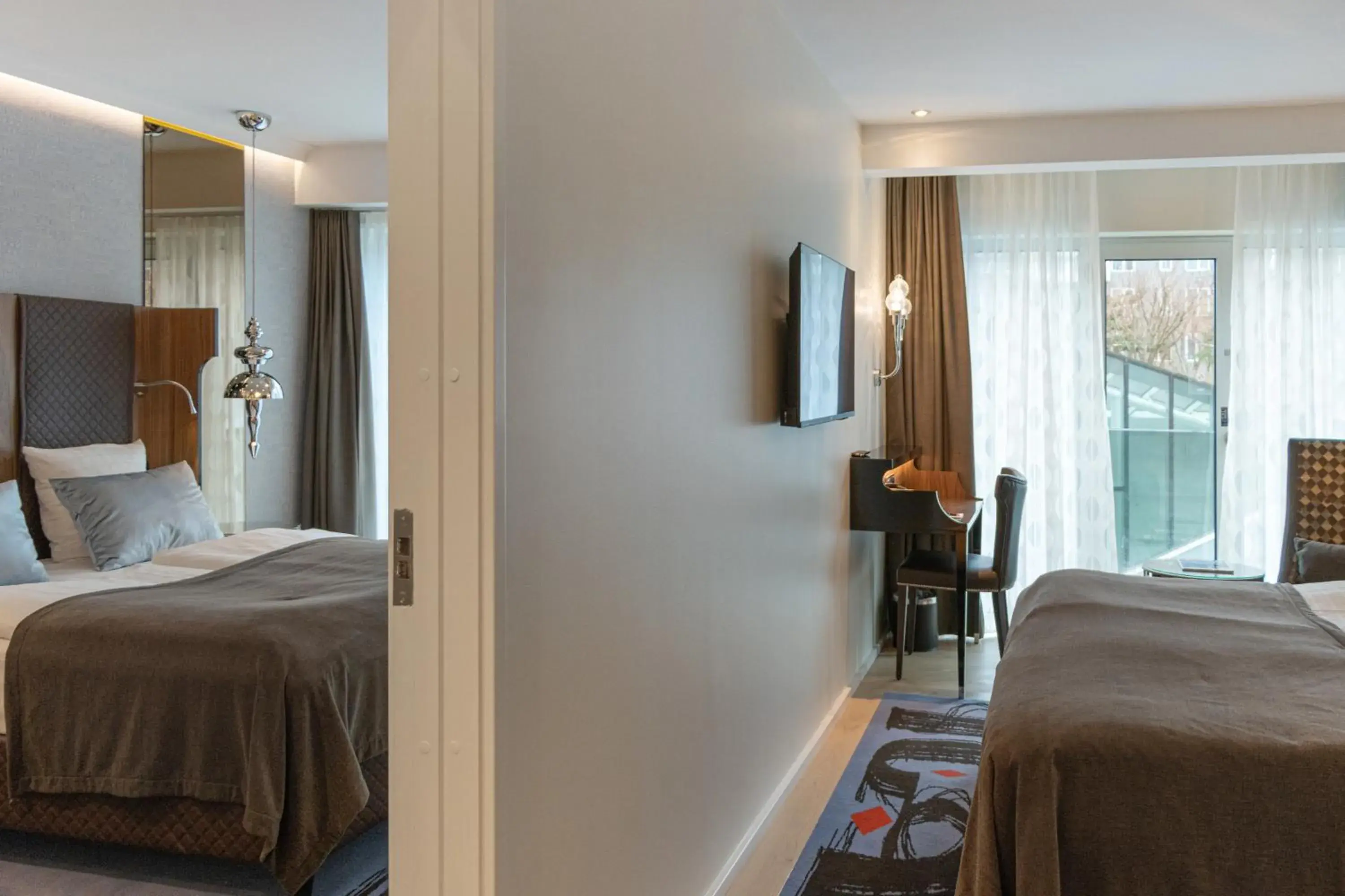 Large Family Room for 4 people in Tivoli Hotel Large Family Room for 4 people in Tivoli Hotel