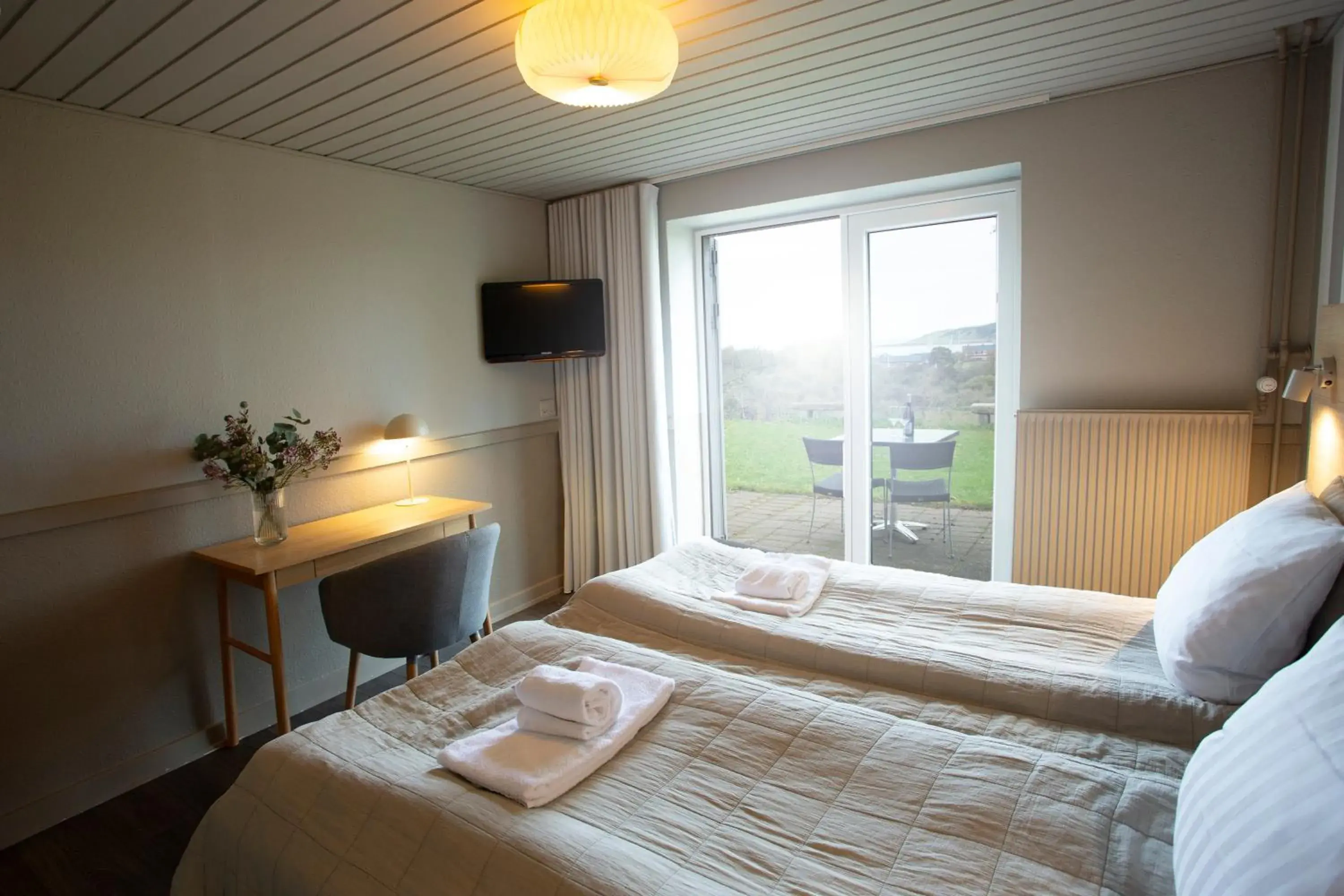 Family Room with Sea View - single occupancy in HotelVFjorden Family Room with Sea View - single occupancy in HotelVFjorden