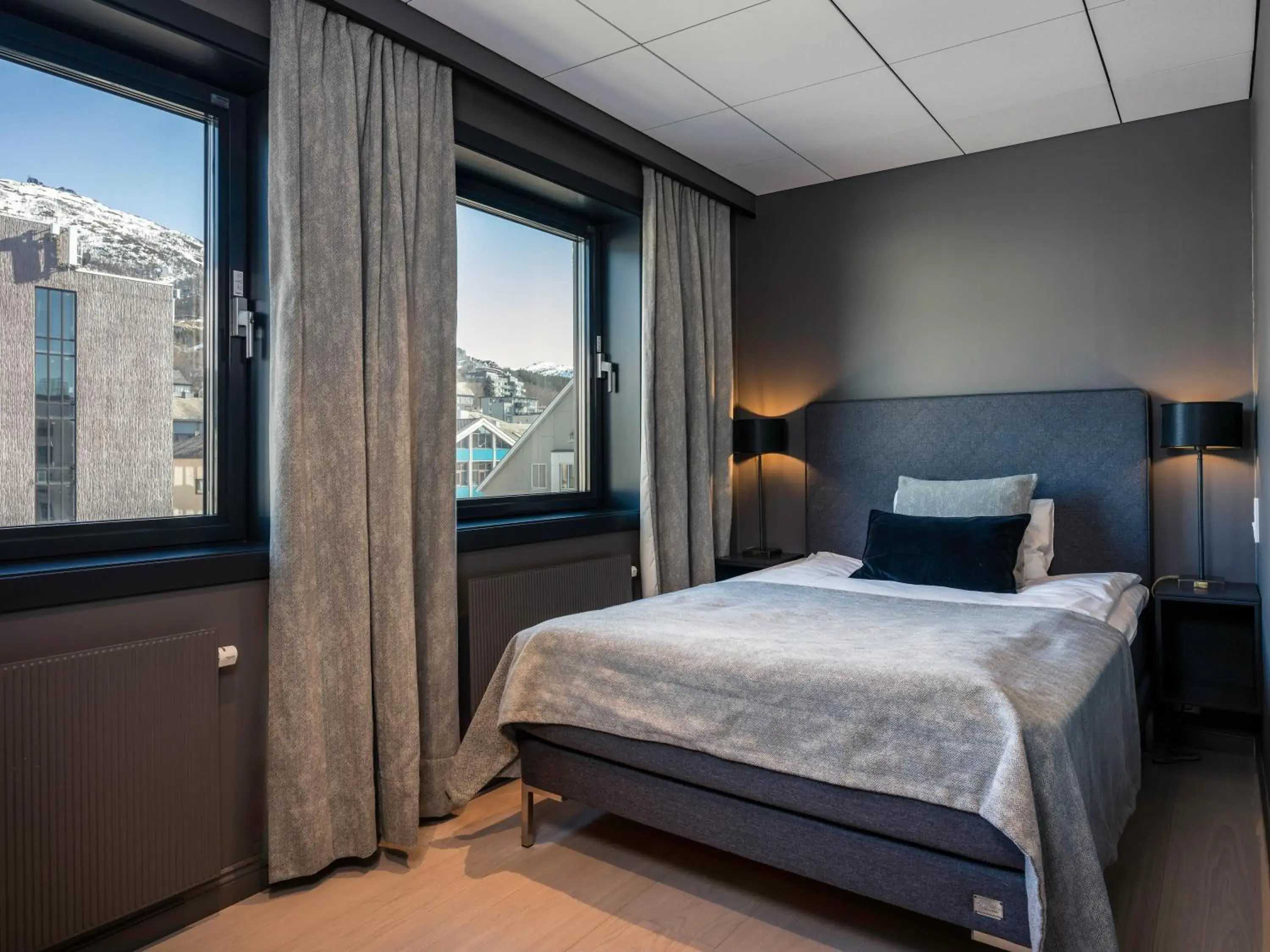 Standard Single Room in Quality Hotel Grand Royal Standard Single Room in Quality Hotel Grand Royal