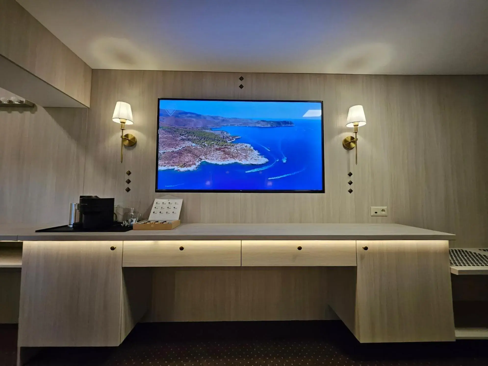 Deluxe Double Room with Welcome Drink - single occupancy in Penzión Wellness & Restaurant Zoborská, free parking Deluxe Double Room with Welcome Drink - single occupancy in Penzión Wellness & Restaurant Zoborská, free parking