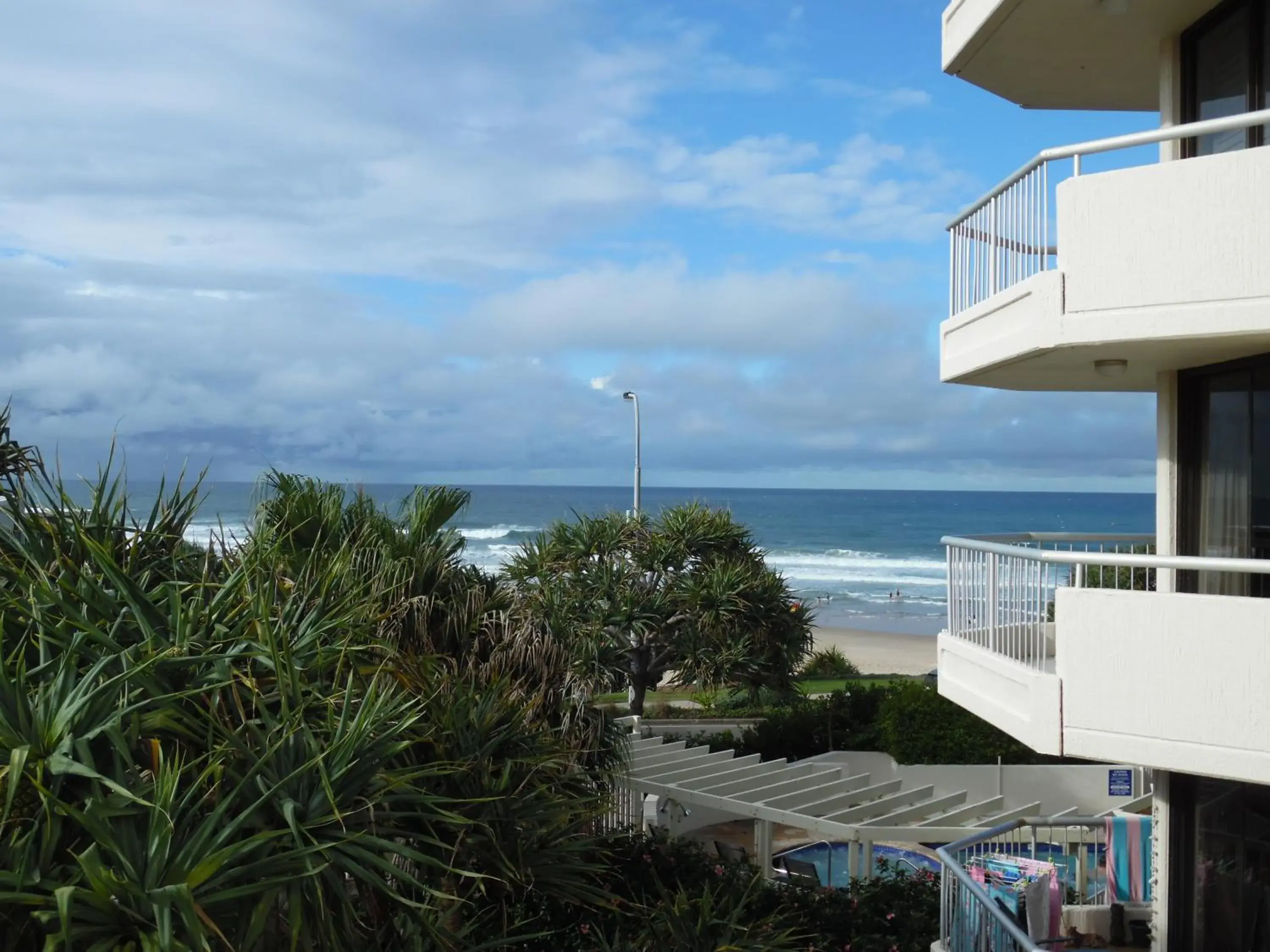 Budget Two-Bedroom Apartment in Coolum Caprice Budget Two-Bedroom Apartment in Coolum Caprice