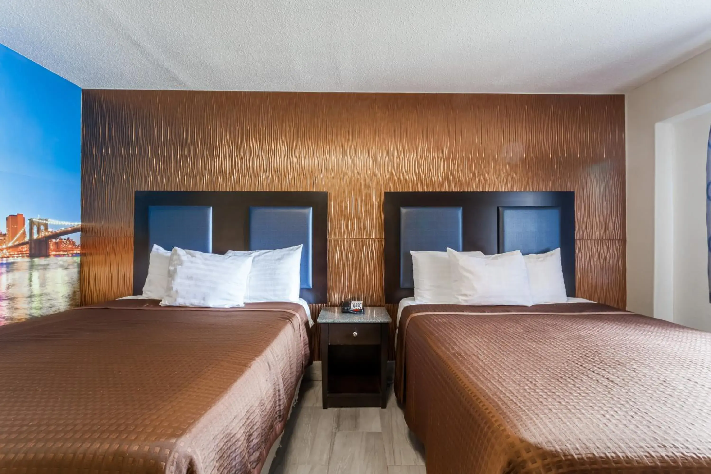 Queen Room with Two Queen Beds - Non-Smoking in Travelodge by Wyndham South Hackensack Queen Room with Two Queen Beds - Non-Smoking in Travelodge by Wyndham South Hackensack