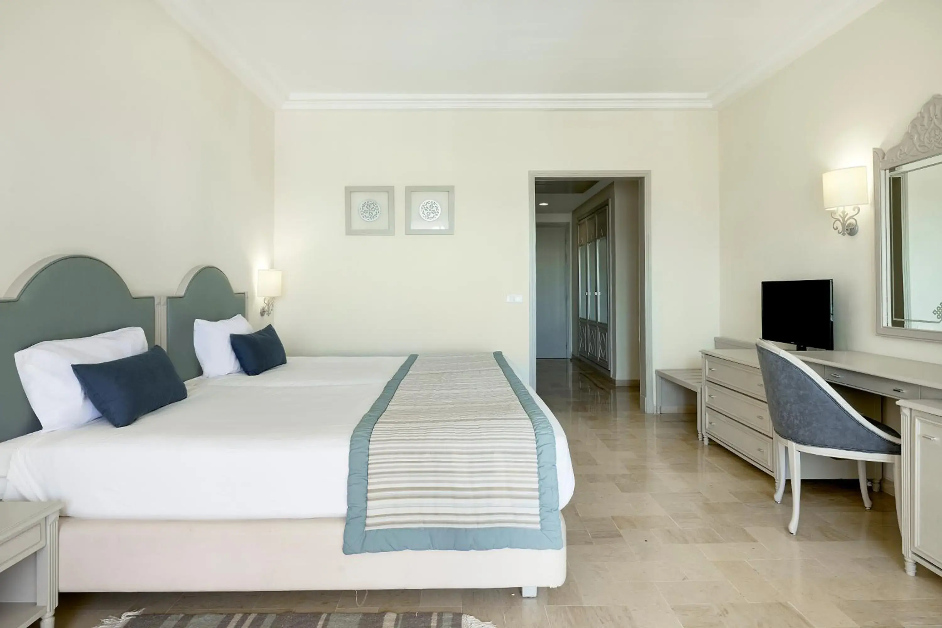 Double Room in Iberostar Waves Averroes Double Room in Iberostar Waves Averroes
