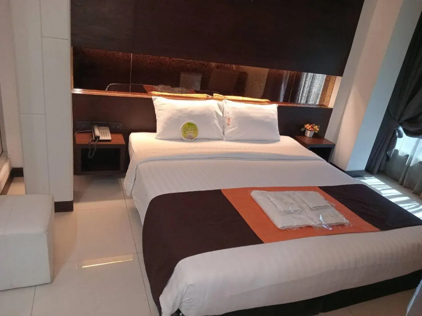 Deluxe in Collection O The Bangkok Airport Link Suite Deluxe in Collection O The Bangkok Airport Link Suite