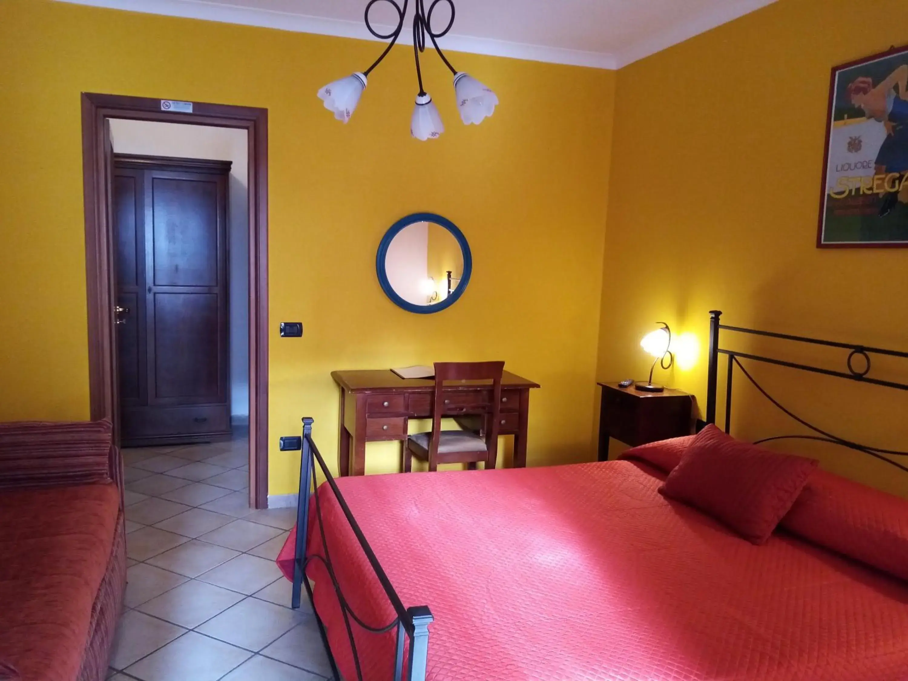 Triple Room - single occupancy in Hotel Pace Triple Room - single occupancy in Hotel Pace