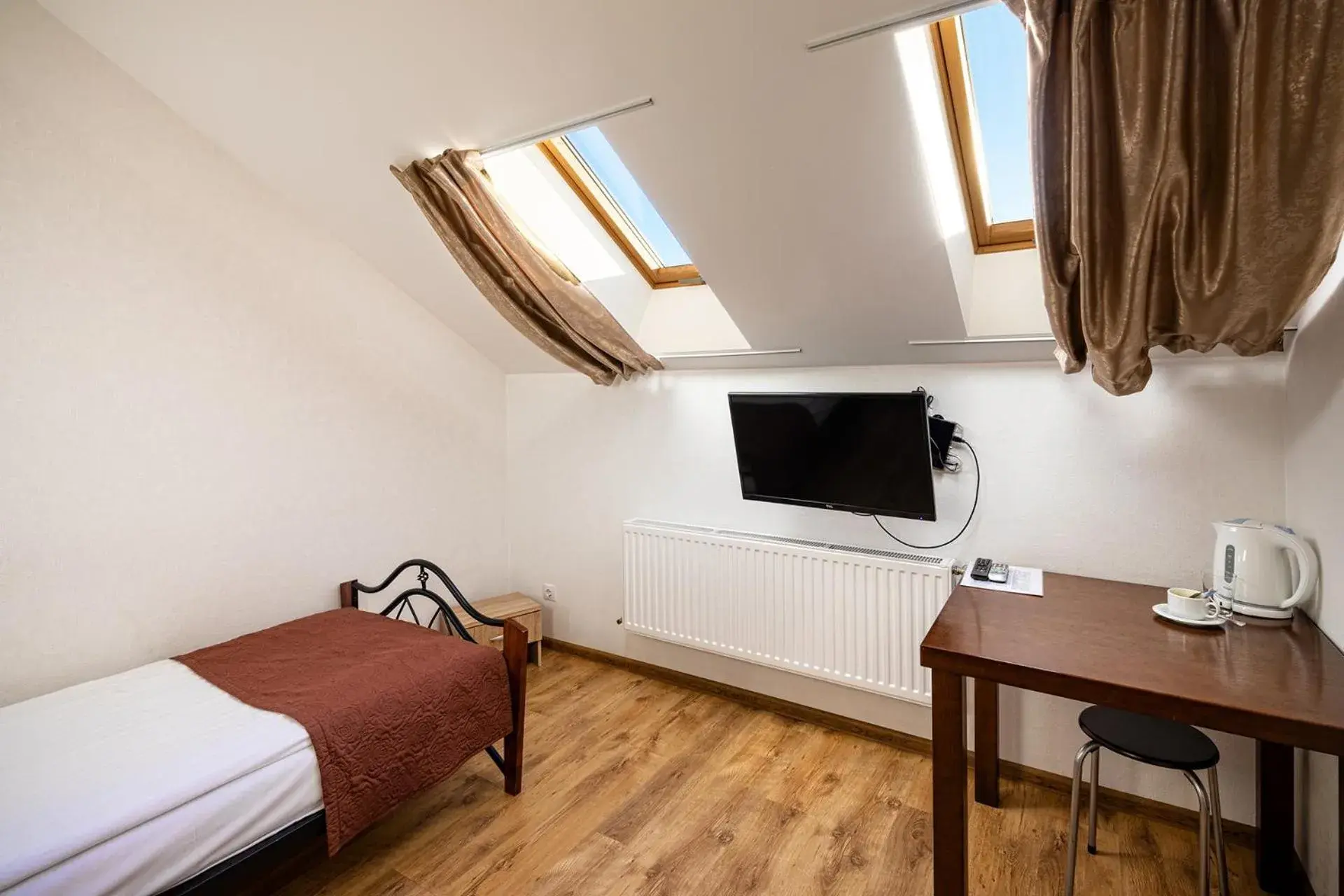 Standard Single Room in Biplan Hotel Standard Single Room in Biplan Hotel