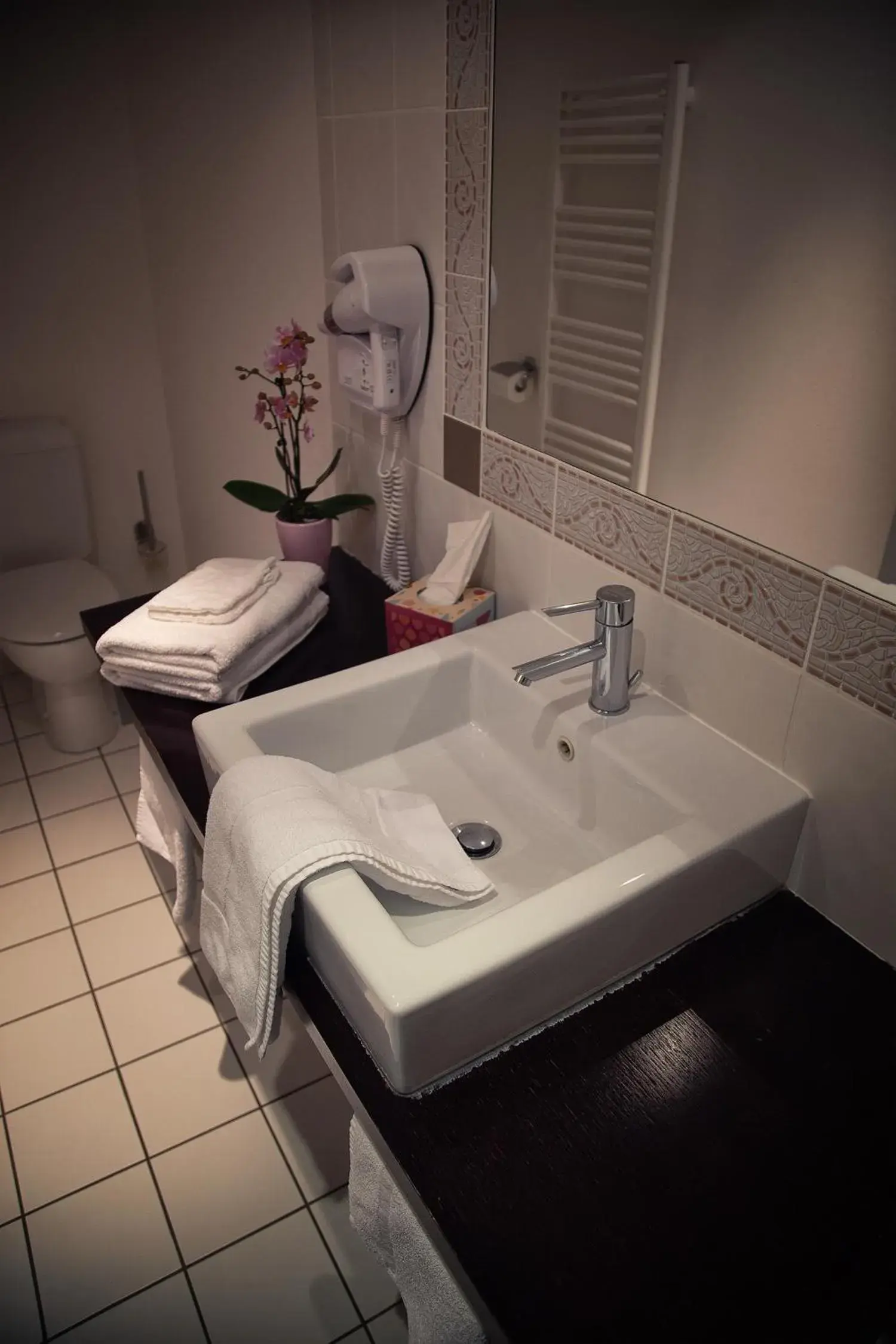 Superior Double Room in Hôtel & Spa Chai De La Paleine Superior Double Room in Hôtel & Spa Chai De La Paleine