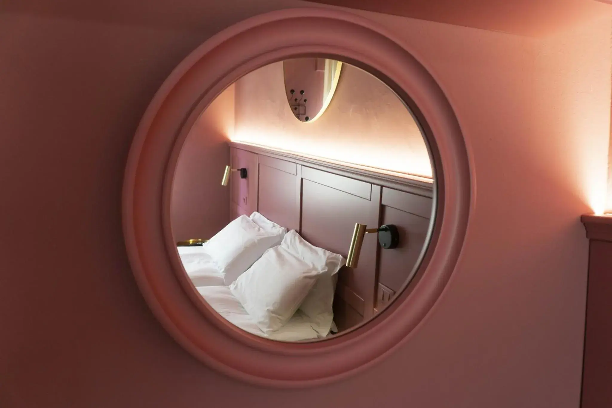 Economy Double or Twin Room in Hotel Bellavista Economy Double or Twin Room in Hotel Bellavista