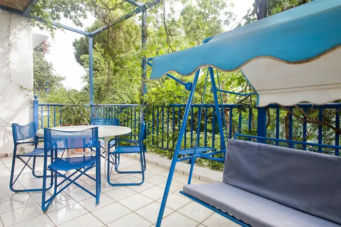 One-Bedroom Superior Apartment in Daphne's Club Hotel Apartments One-Bedroom Superior Apartment in Daphne's Club Hotel Apartments