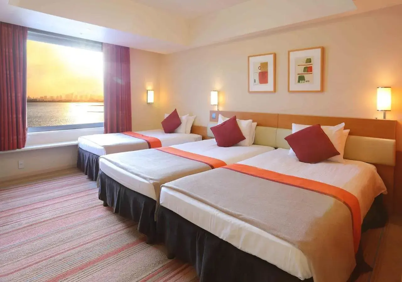 Harmony Room with 3 Beds - Non-Smoking in MAIHAMA VIEW HOTEL by HULIC Formerly Tokyo Bay Maihama Hotel Harmony Room with 3 Beds - Non-Smoking in MAIHAMA VIEW HOTEL by HULIC Formerly Tokyo Bay Maihama Hotel