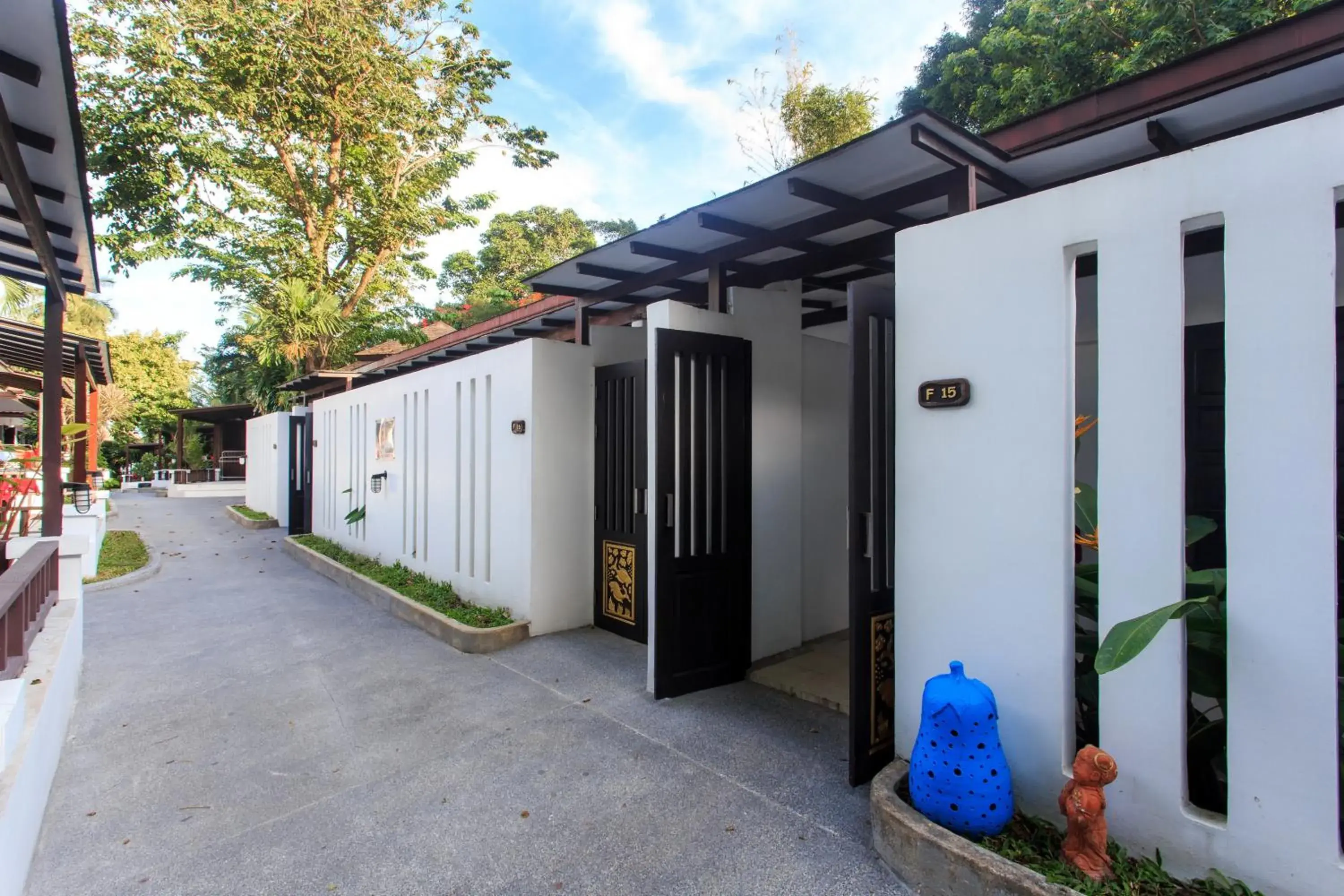 Deluxe Bungalow with Garden View in Chaweng Cove Beach Resort Deluxe Bungalow with Garden View in Chaweng Cove Beach Resort