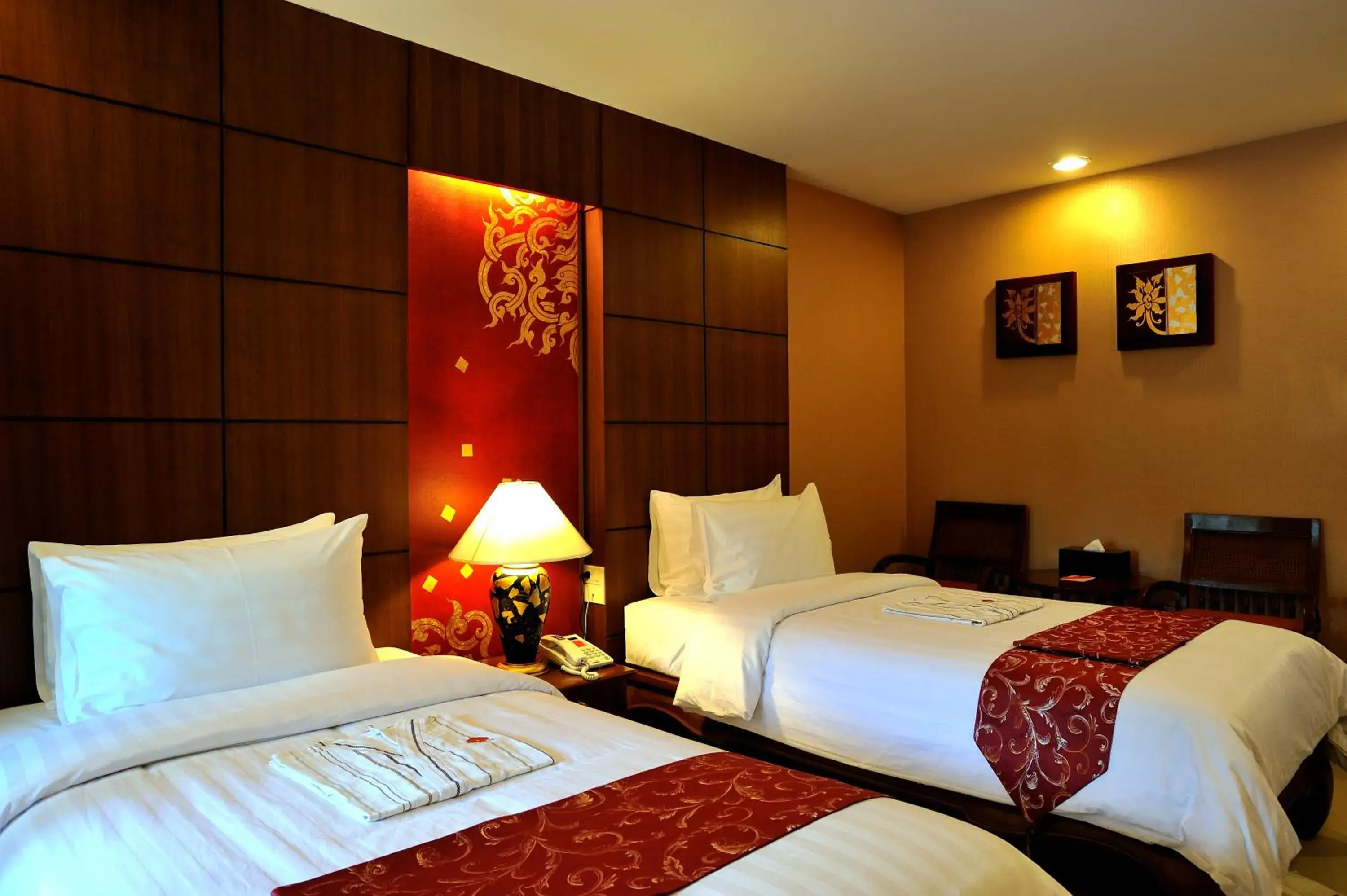 Deluxe Twin Room with Free Round-Trip Airport Transfer in Mariya Boutique Hotel At Suvarnabhumi Airport Deluxe Twin Room with Free Round-Trip Airport Transfer in Mariya Boutique Hotel At Suvarnabhumi Airport