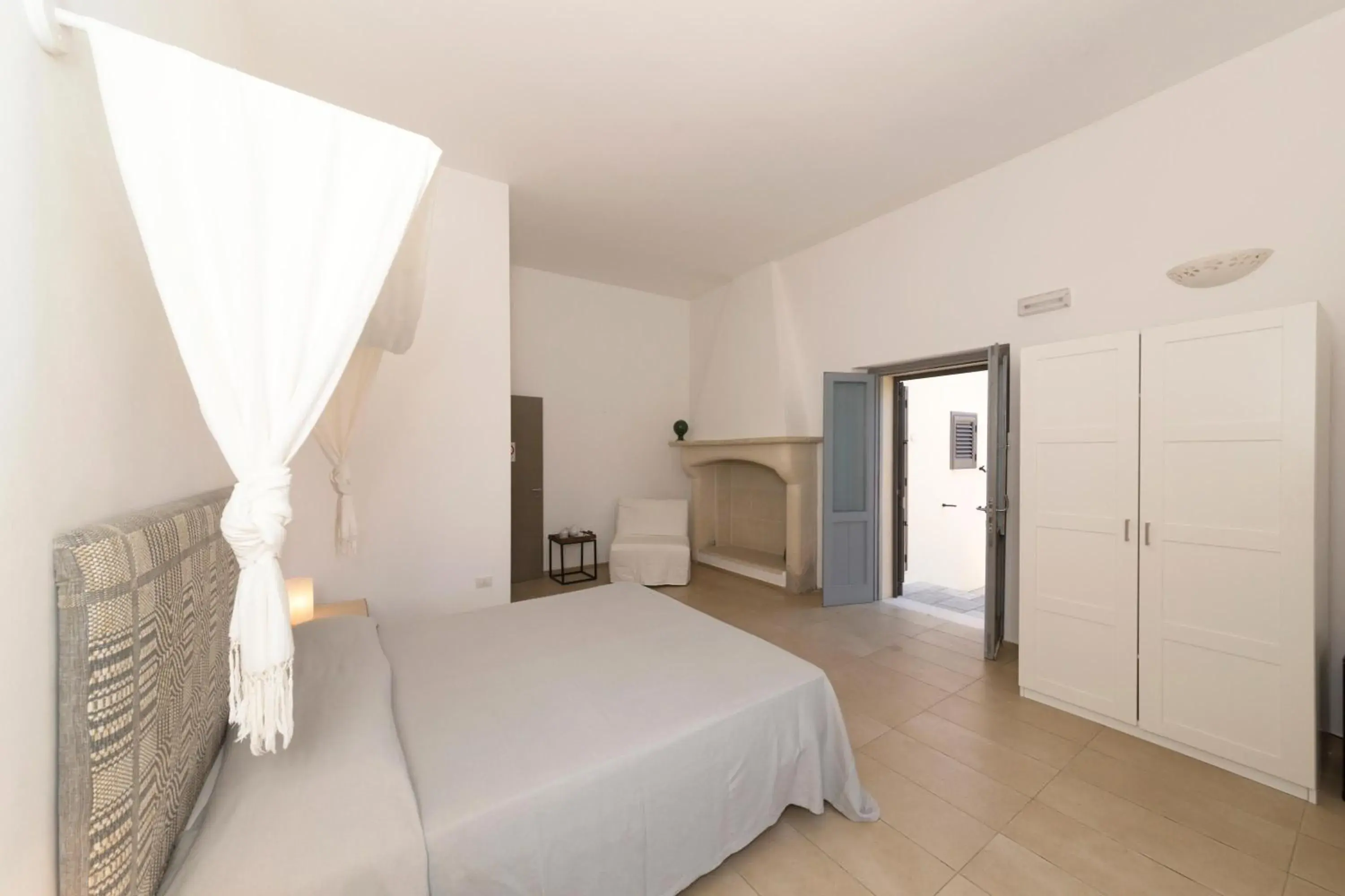 Double Room with Extra Bed in La Casa di Ora Double Room with Extra Bed in La Casa di Ora