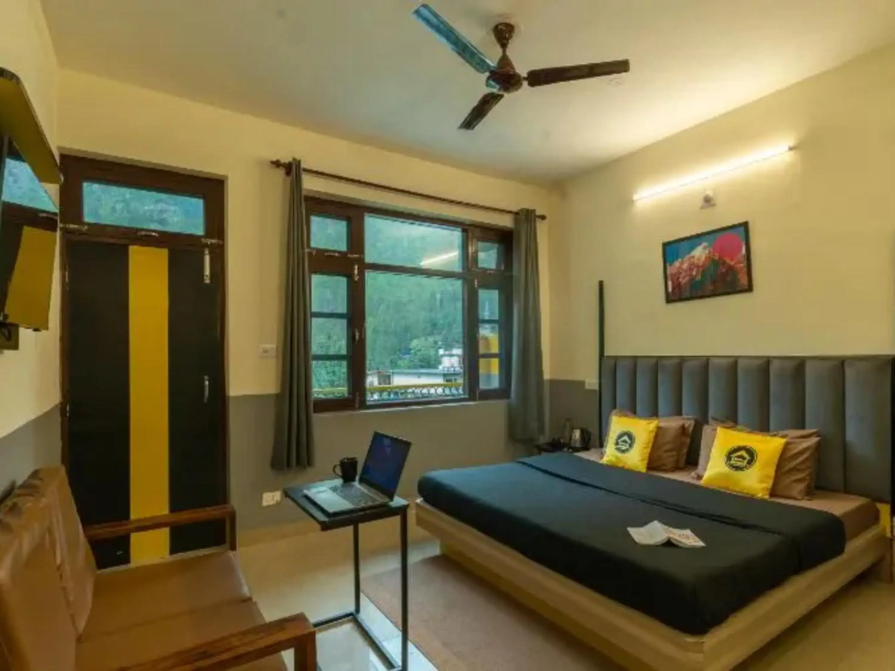 Deluxe Double Room with Balcony x A Block in The Hosteller Kasol Deluxe Double Room with Balcony x A Block in The Hosteller Kasol