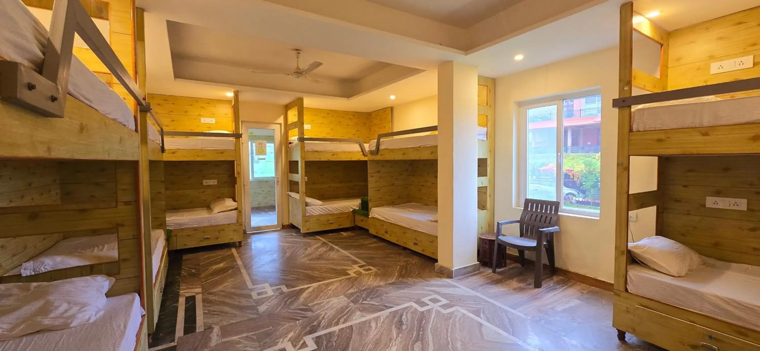 Single Bed in Dormitory Room in Hotel Samdupling Himalayan Brothers Single Bed in Dormitory Room in Hotel Samdupling Himalayan Brothers