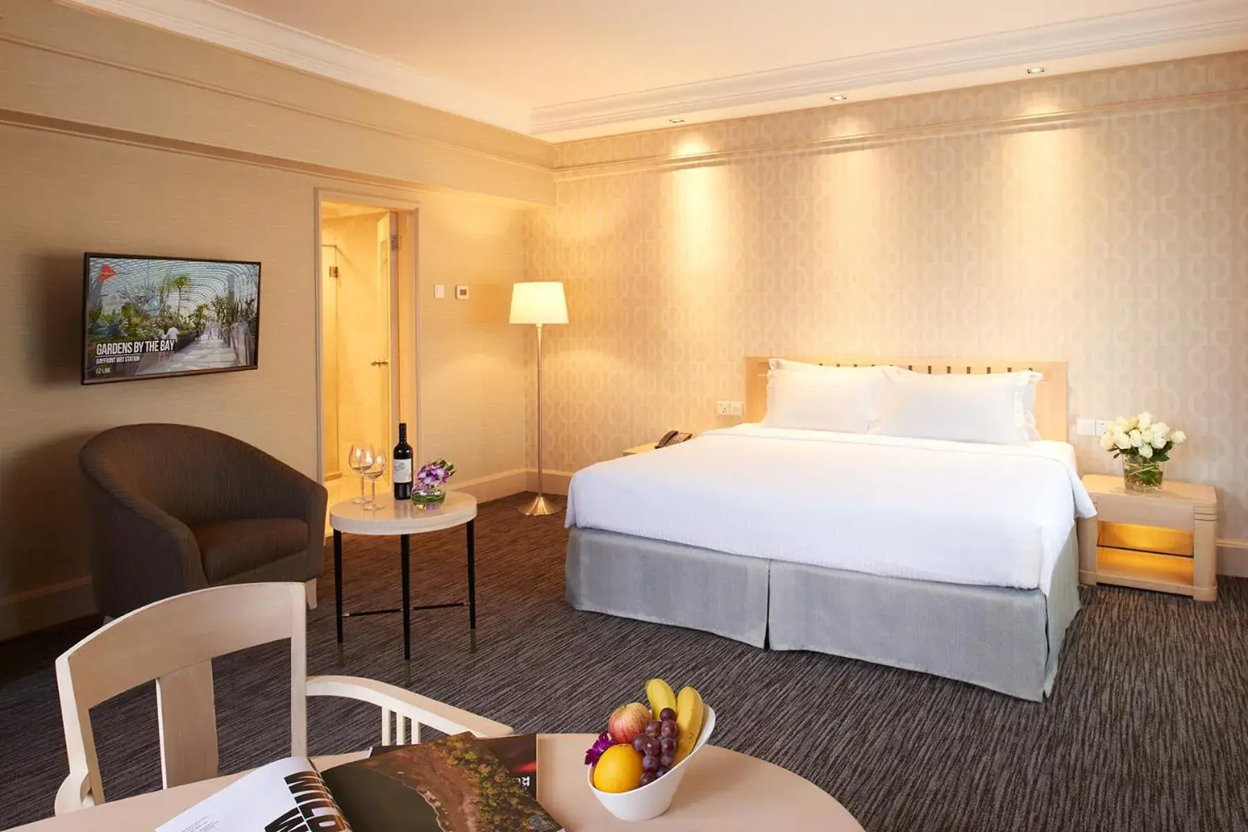 Deluxe King Room in York Hotel Deluxe King Room in York Hotel