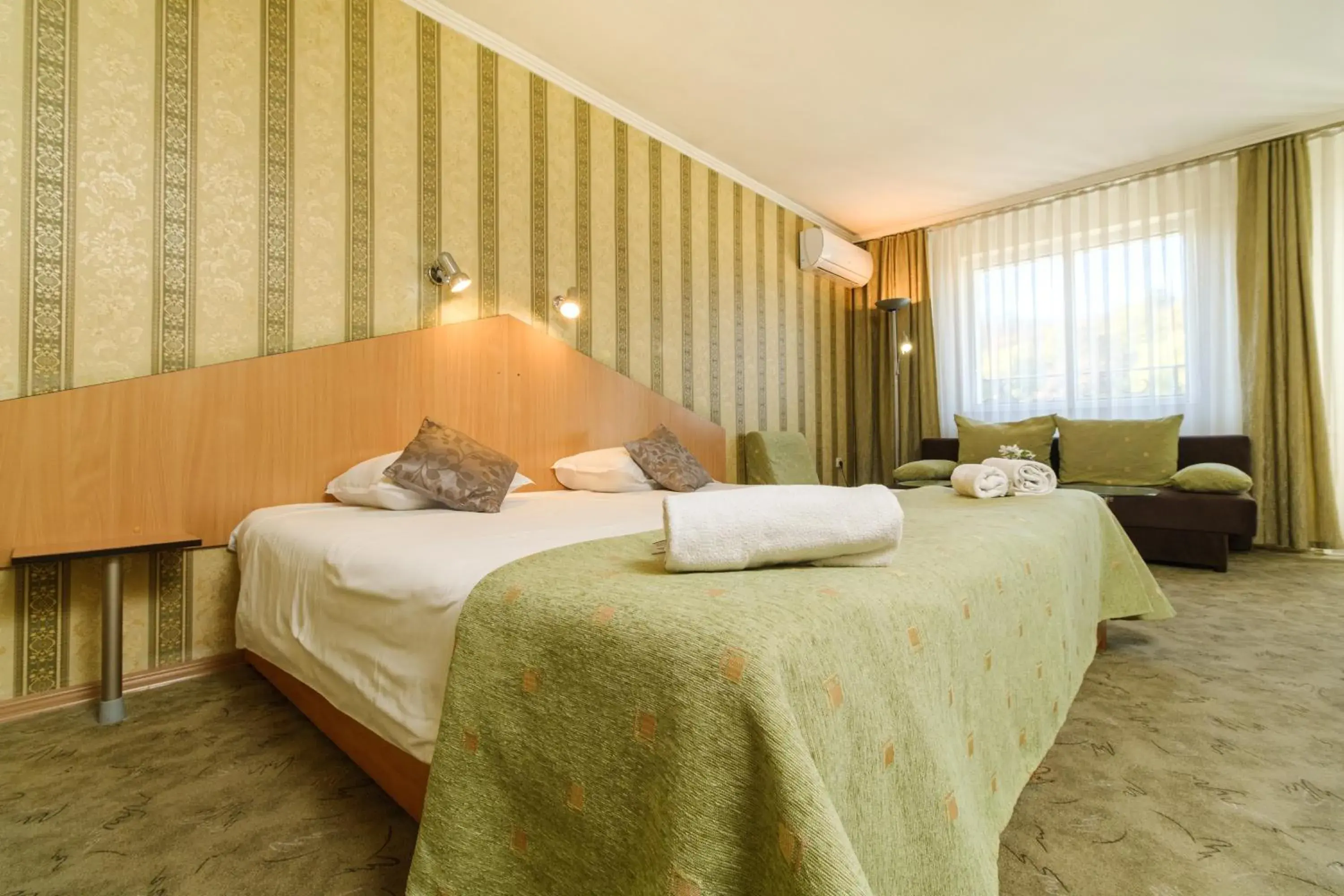 Superior Double Room in Noviz Hotel Superior Double Room in Noviz Hotel