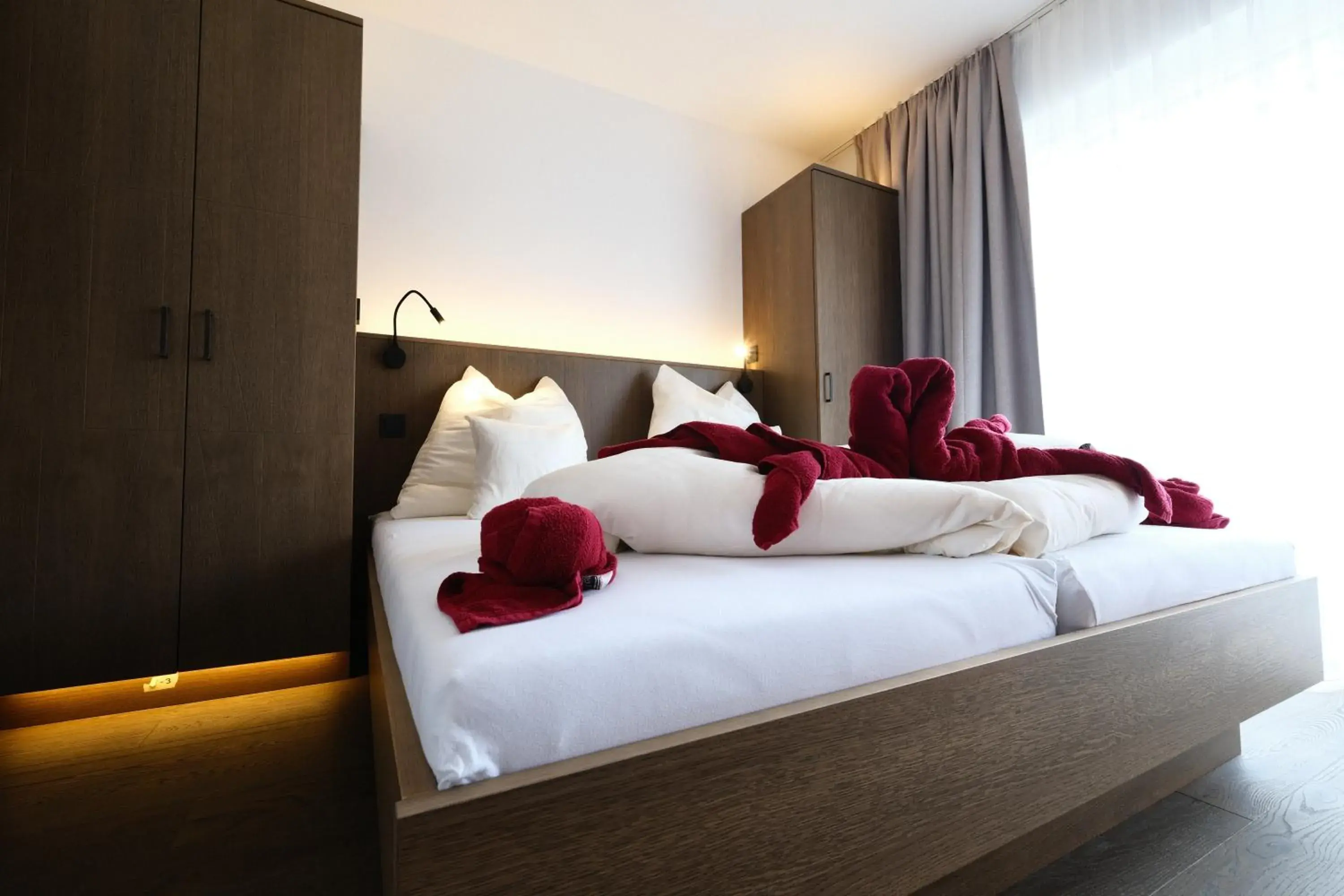 Double Room with Garden View in SeeHotel & SeeApartments Kärntnerhof- direkt am See! Double Room with Garden View in SeeHotel & SeeApartments Kärntnerhof- direkt am See!