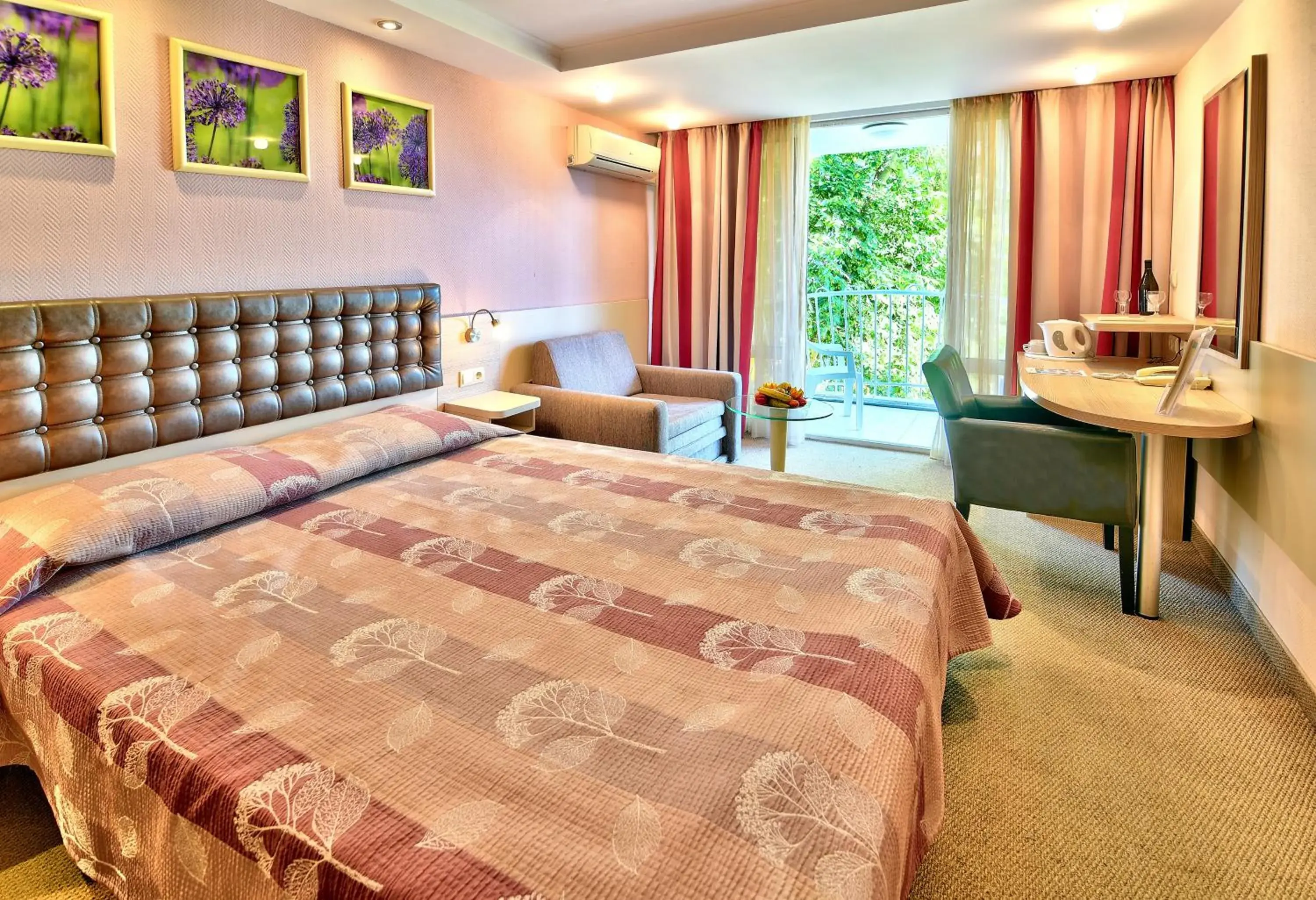 Standard Twin Room in Hotel Sandy Beach Standard Twin Room in Hotel Sandy Beach