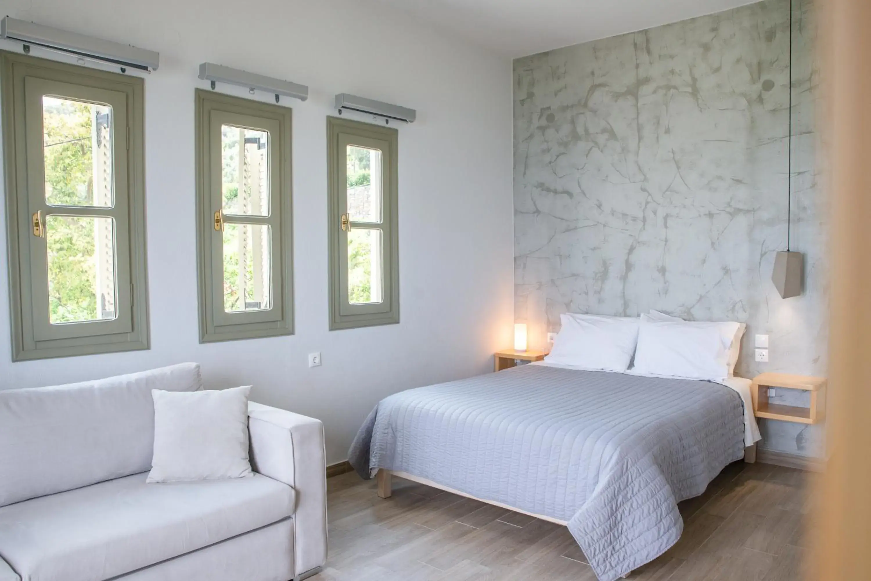 Comfort Quadruple Room in Marabou Hotel Chorefto Comfort Quadruple Room in Marabou Hotel Chorefto