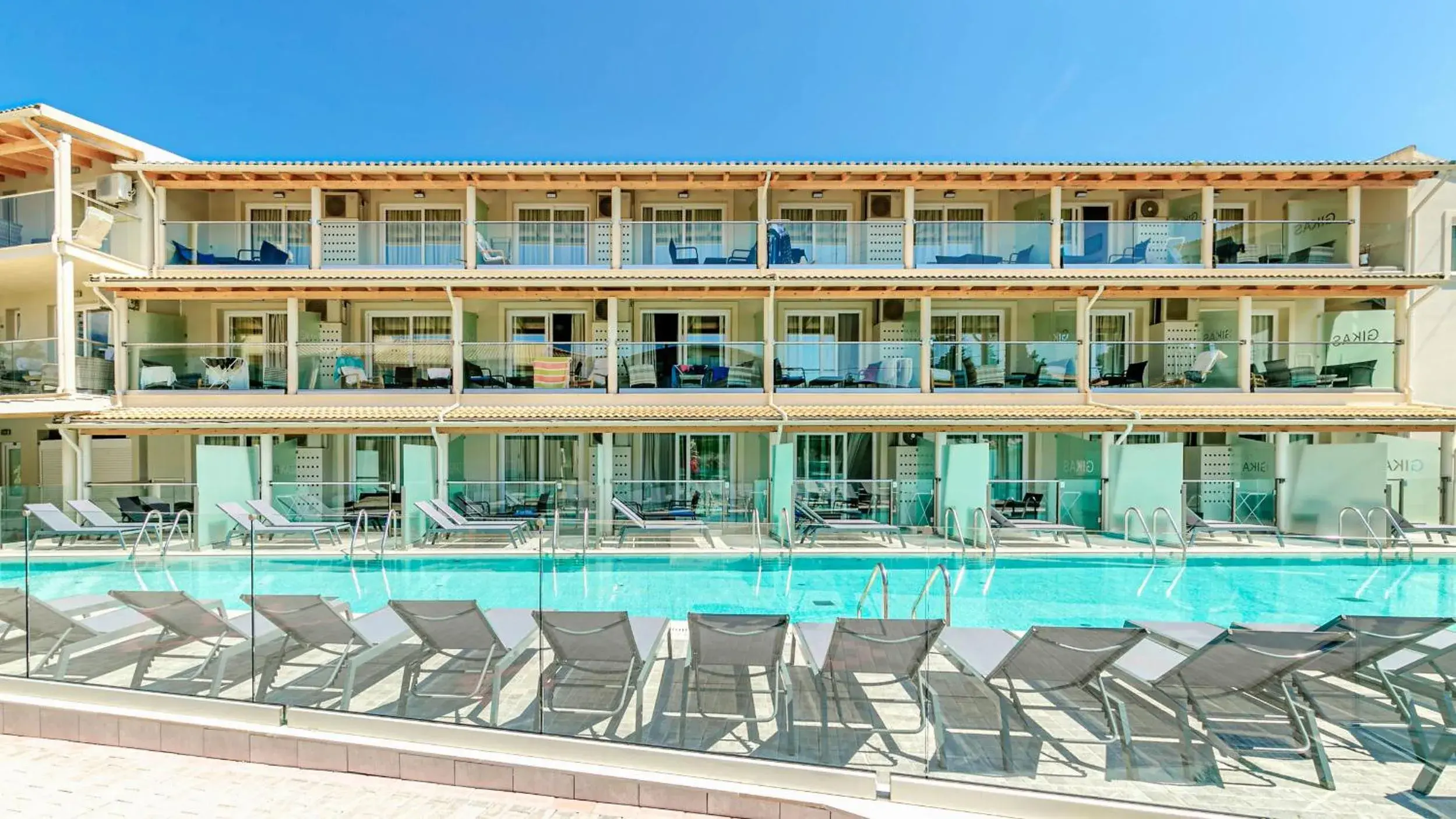 Palapart Gikas Gouvia Palapart Gikas Gouvia