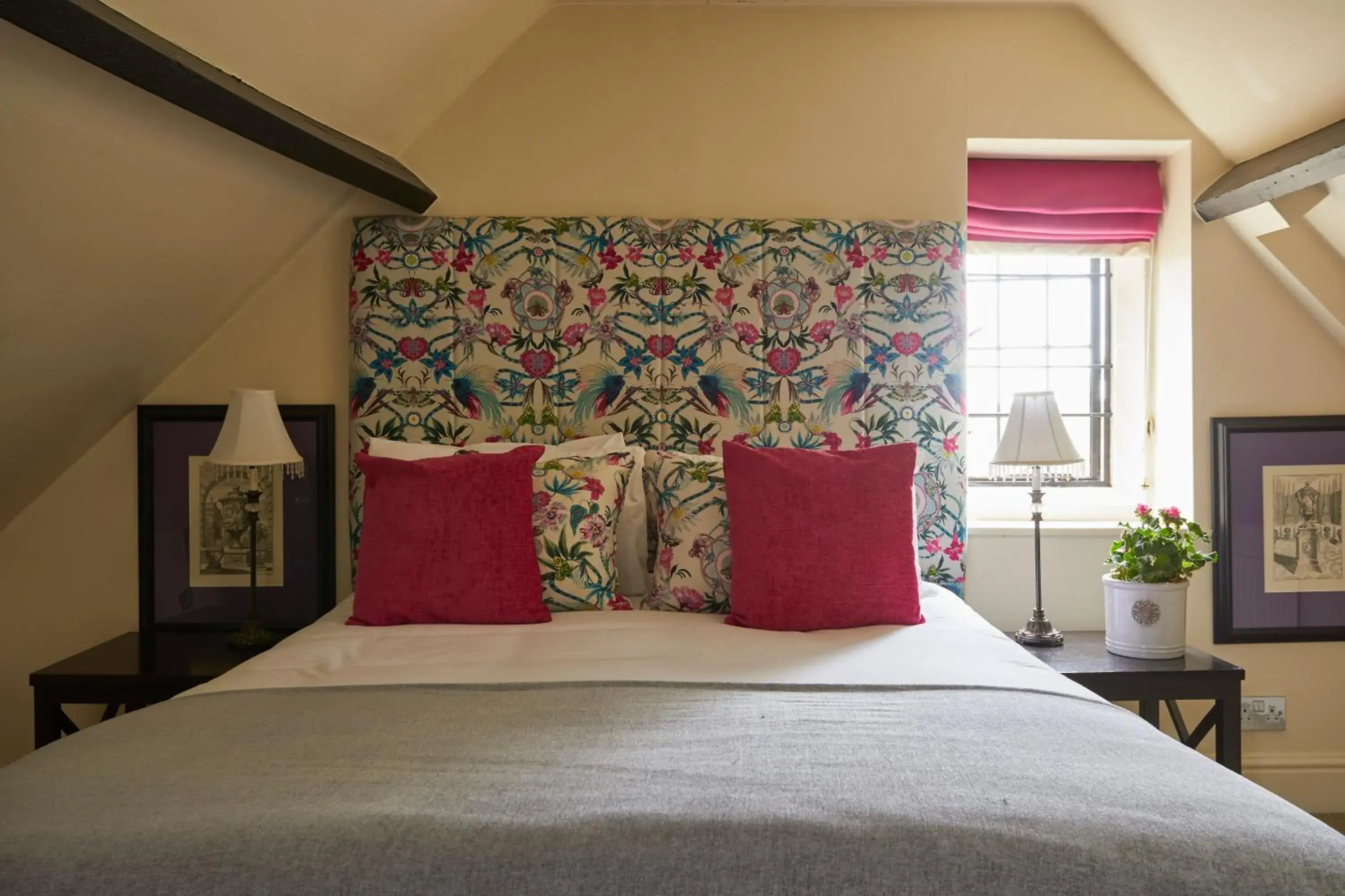 Family Suite in The Slaughters Country Inn Family Suite in The Slaughters Country Inn