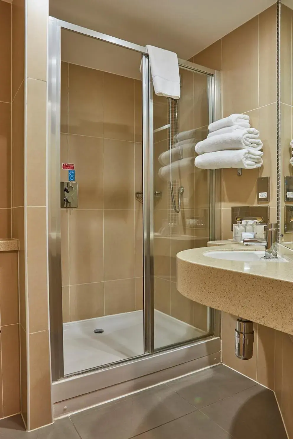 Standard Double Room in Future Inn Bristol Standard Double Room in Future Inn Bristol