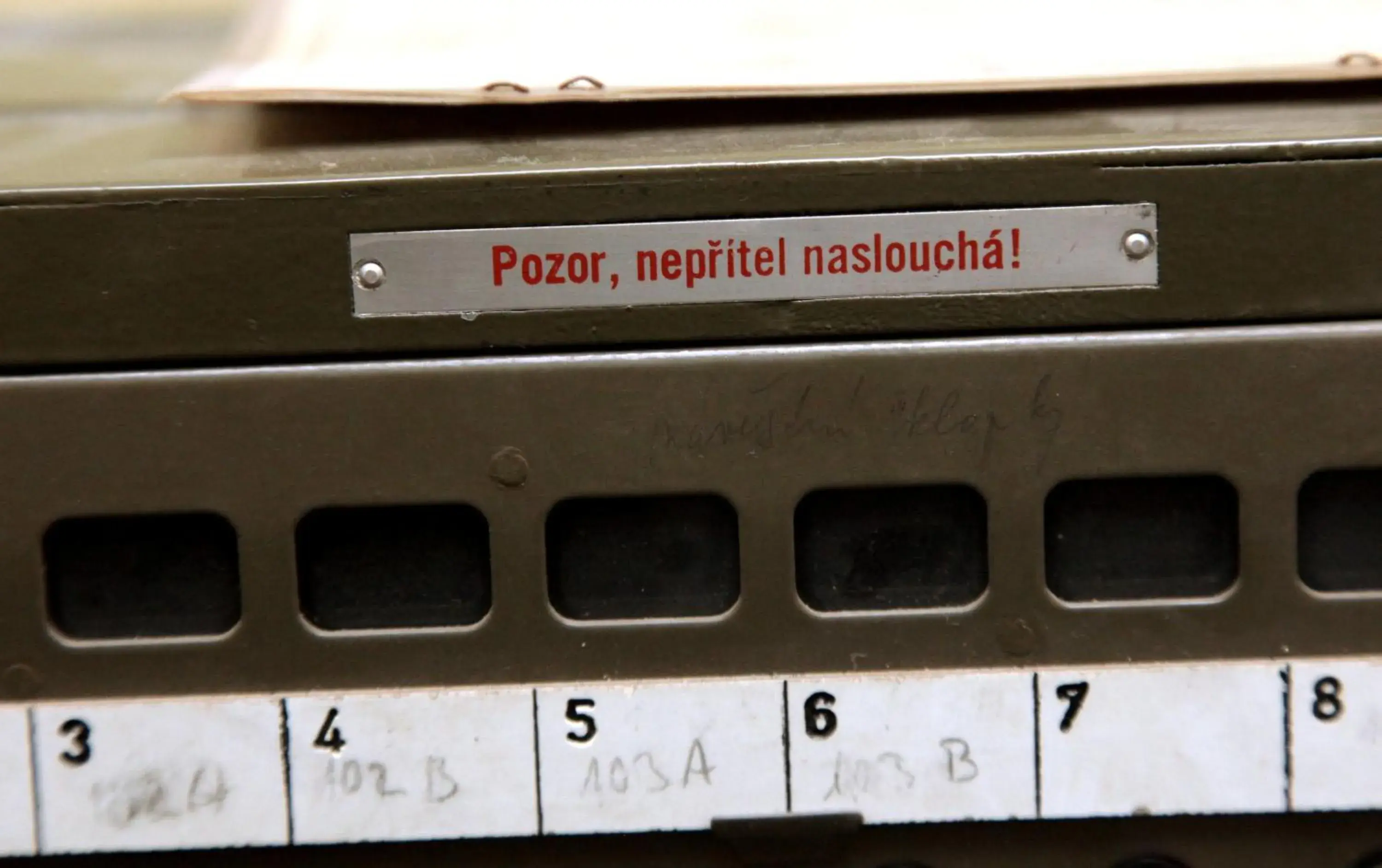 Quintuple Room (5 Adults) in 10-Z Bunker Quintuple Room (5 Adults) in 10-Z Bunker