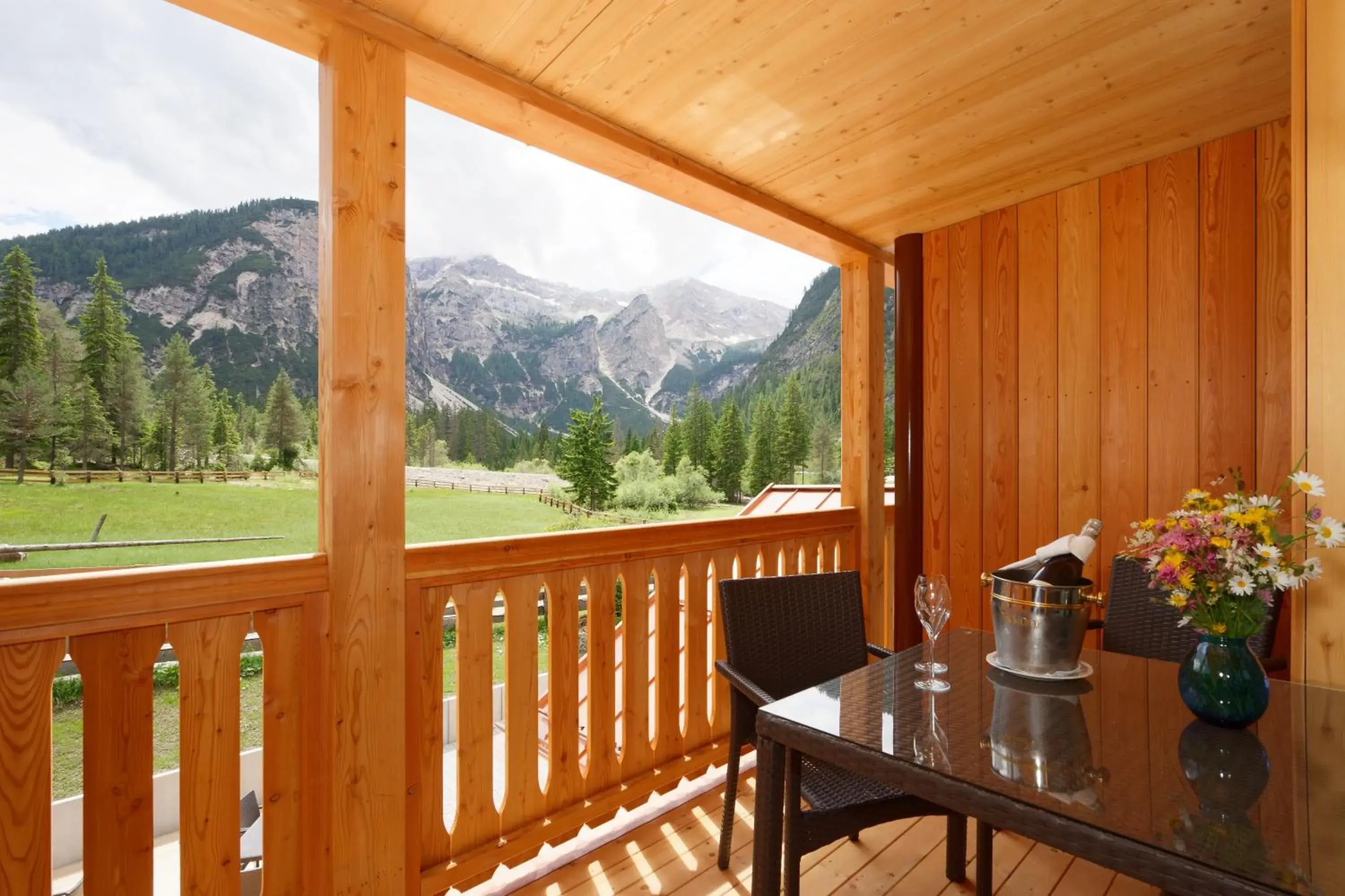 Suite in Alpin Natur Hotel Brückele Suite in Alpin Natur Hotel Brückele