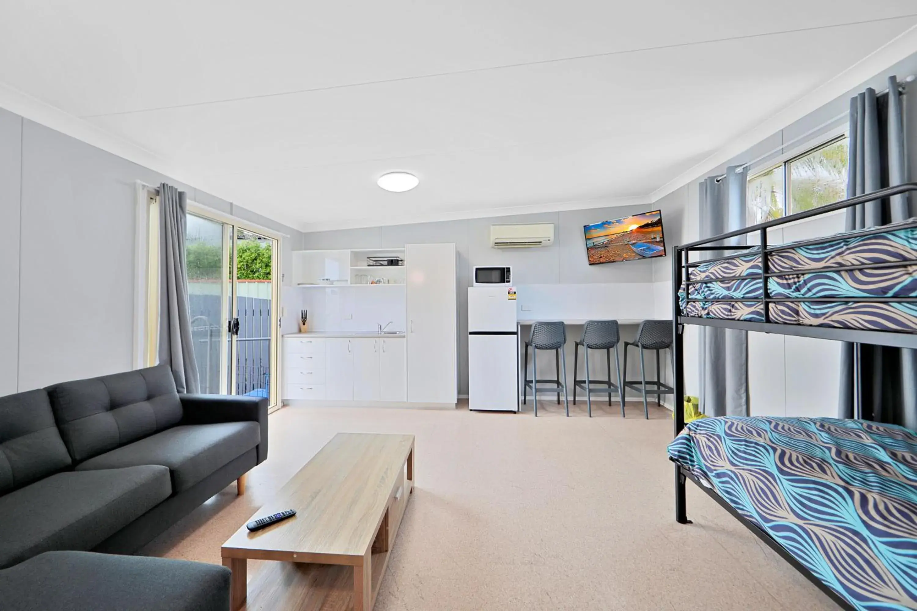 1 Bedroom Self Contained Cabin in Ned Kelly's Motel 1 Bedroom Self Contained Cabin in Ned Kelly's Motel