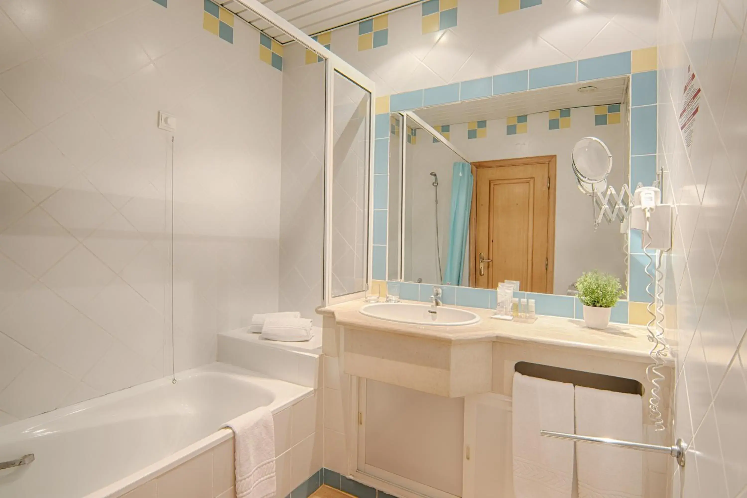 One-Bedroom Apartment (2 Adults + 1 Child up to 12 years old) in Luna Miramar Club One-Bedroom Apartment (2 Adults + 1 Child up to 12 years old) in Luna Miramar Club