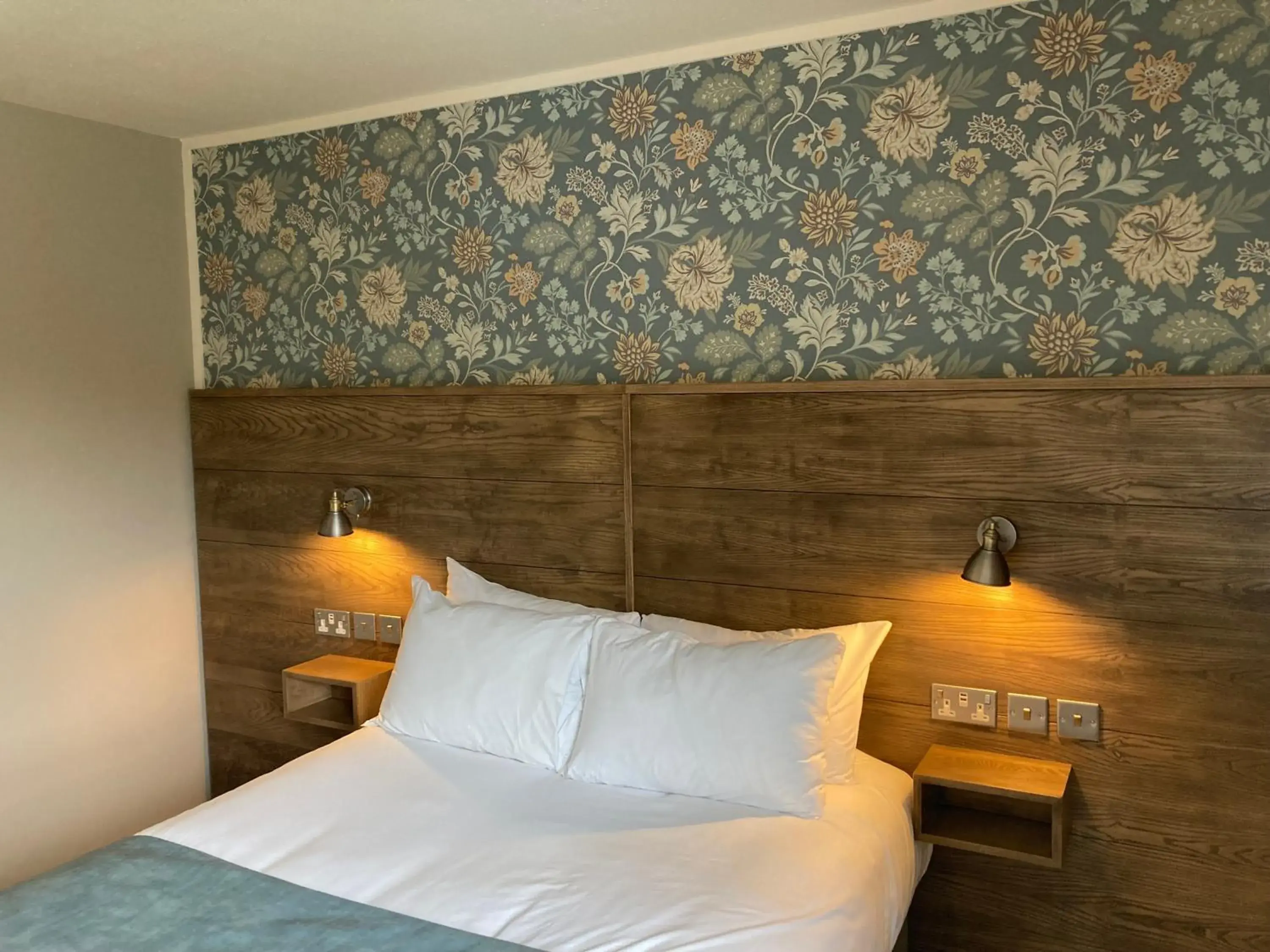 Superior Double Room in Blue Bell Lodge Hotel Superior Double Room in Blue Bell Lodge Hotel