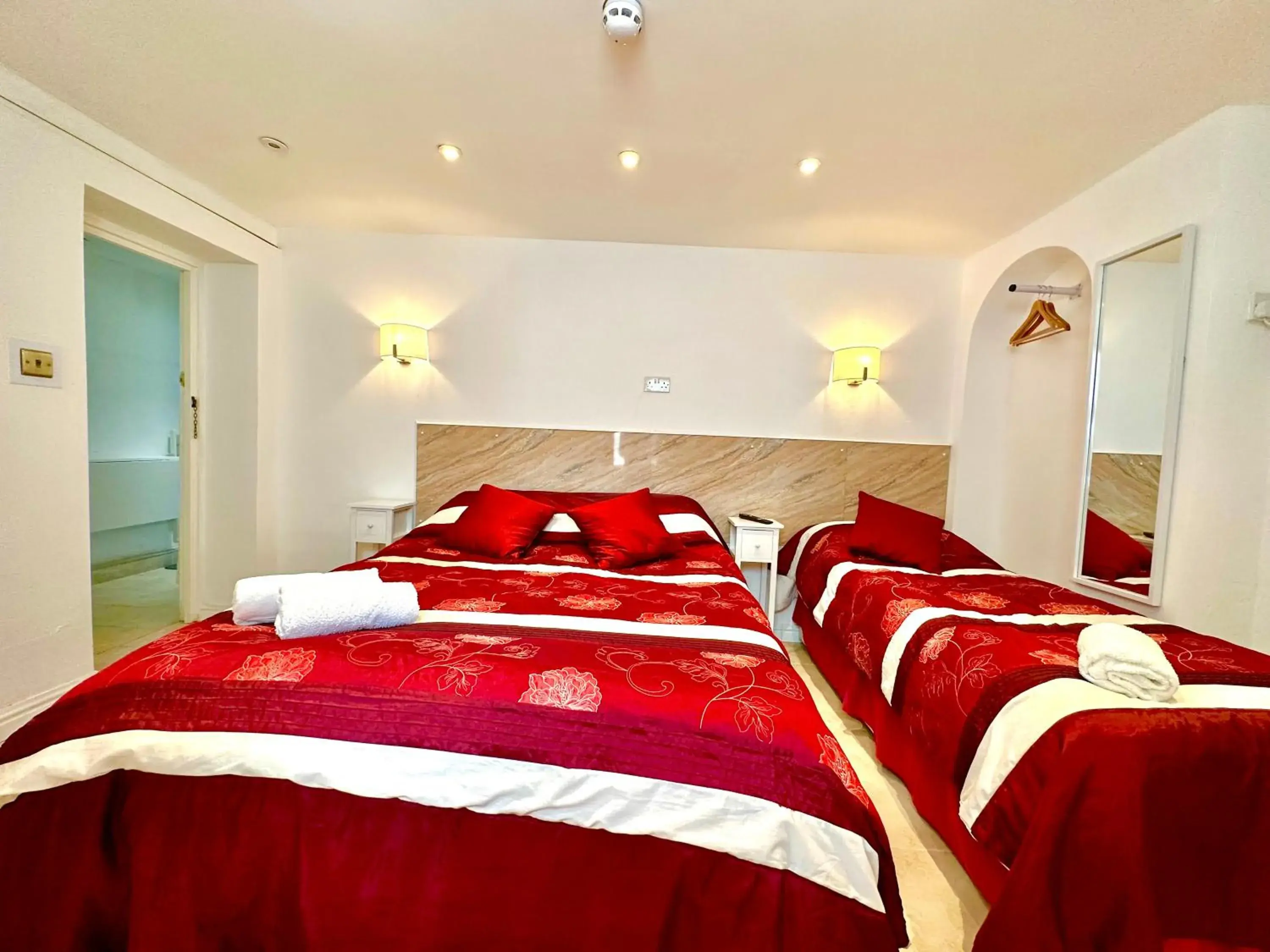 Family Studio in Anand Lodge Family Studio in Anand Lodge