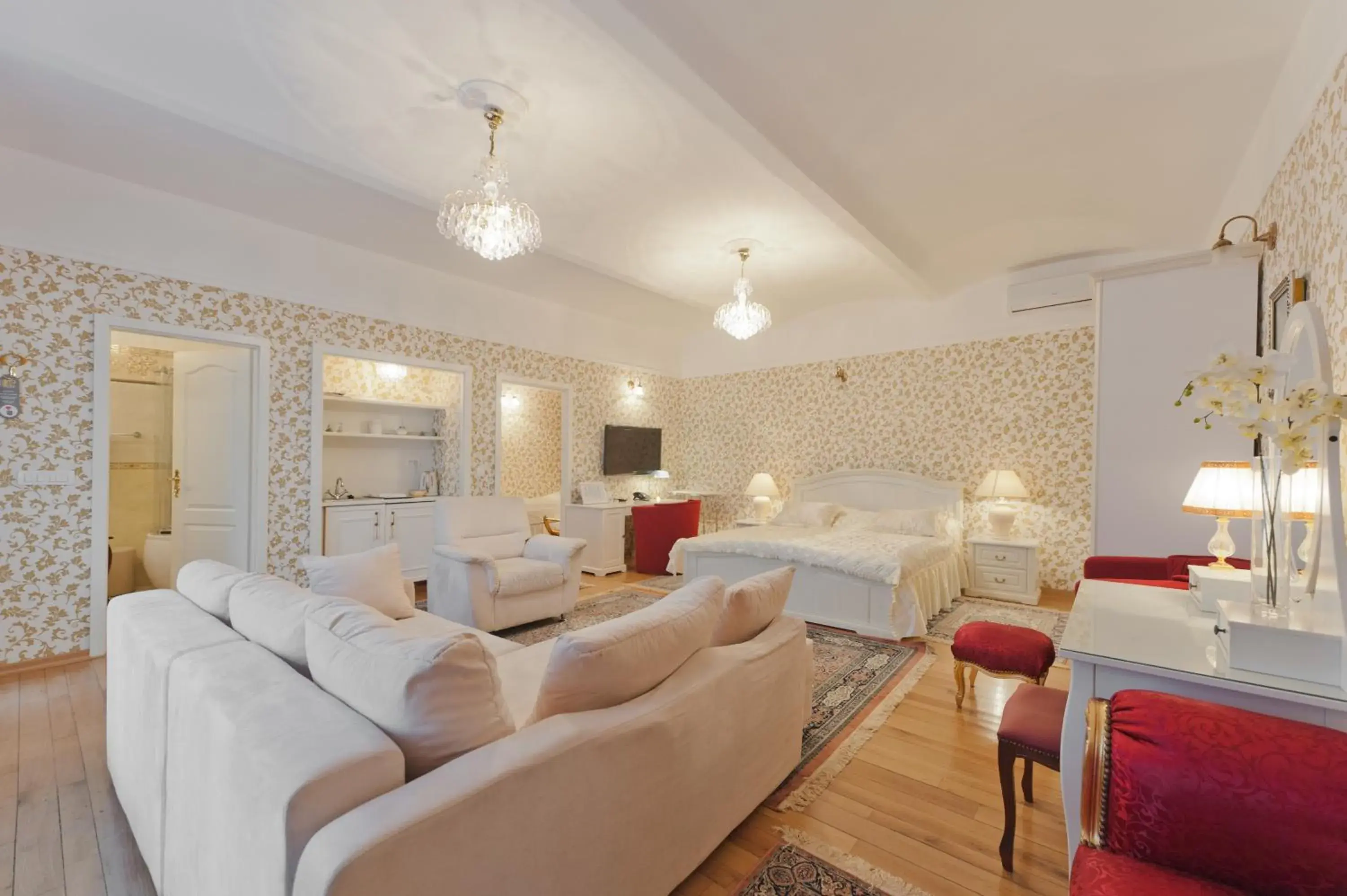 Suite in Allegro Hotel Suite in Allegro Hotel