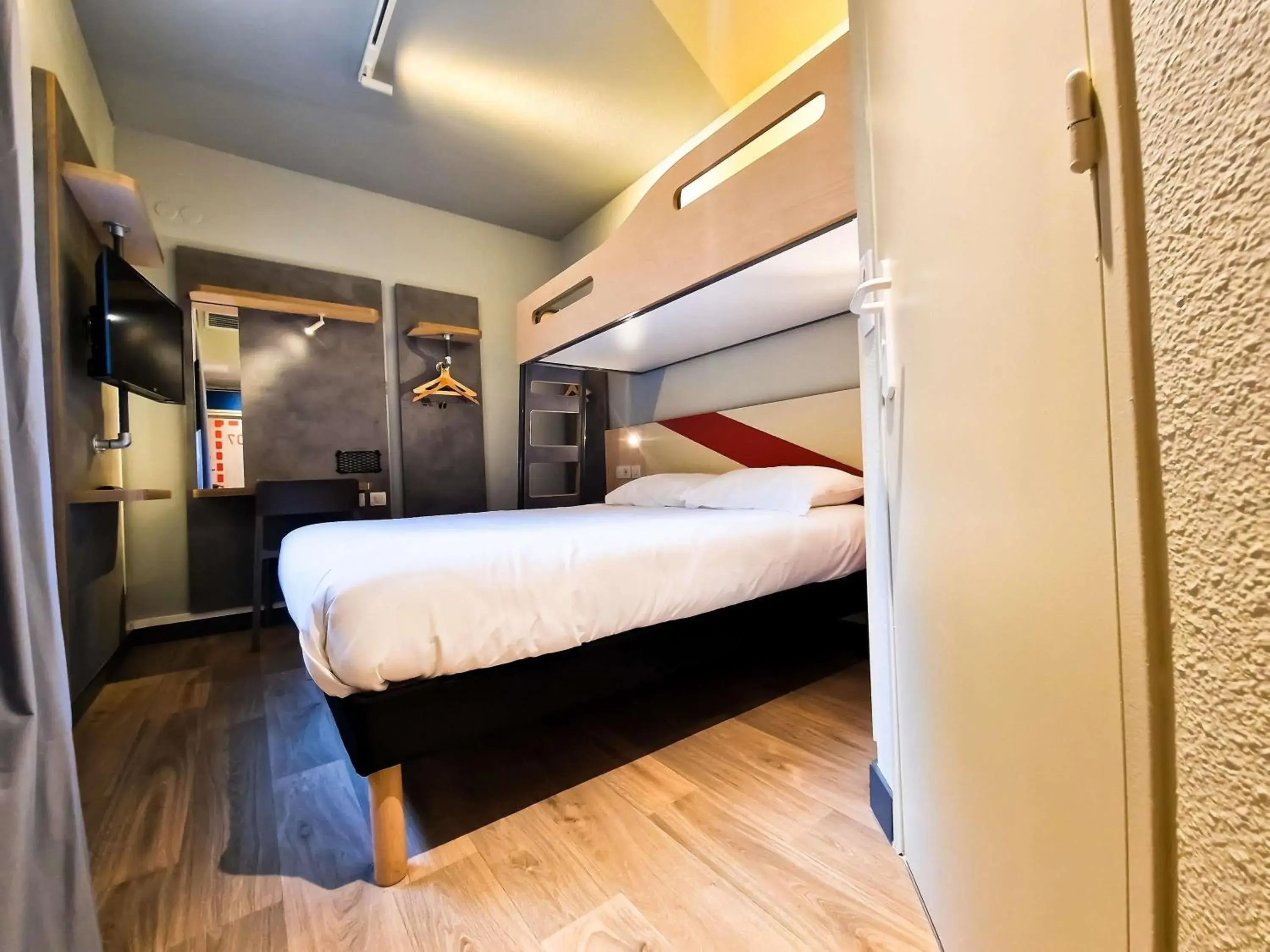Standard Double Room in ibis Budget Lille Marcq En Baroeul Standard Double Room in ibis Budget Lille Marcq En Baroeul
