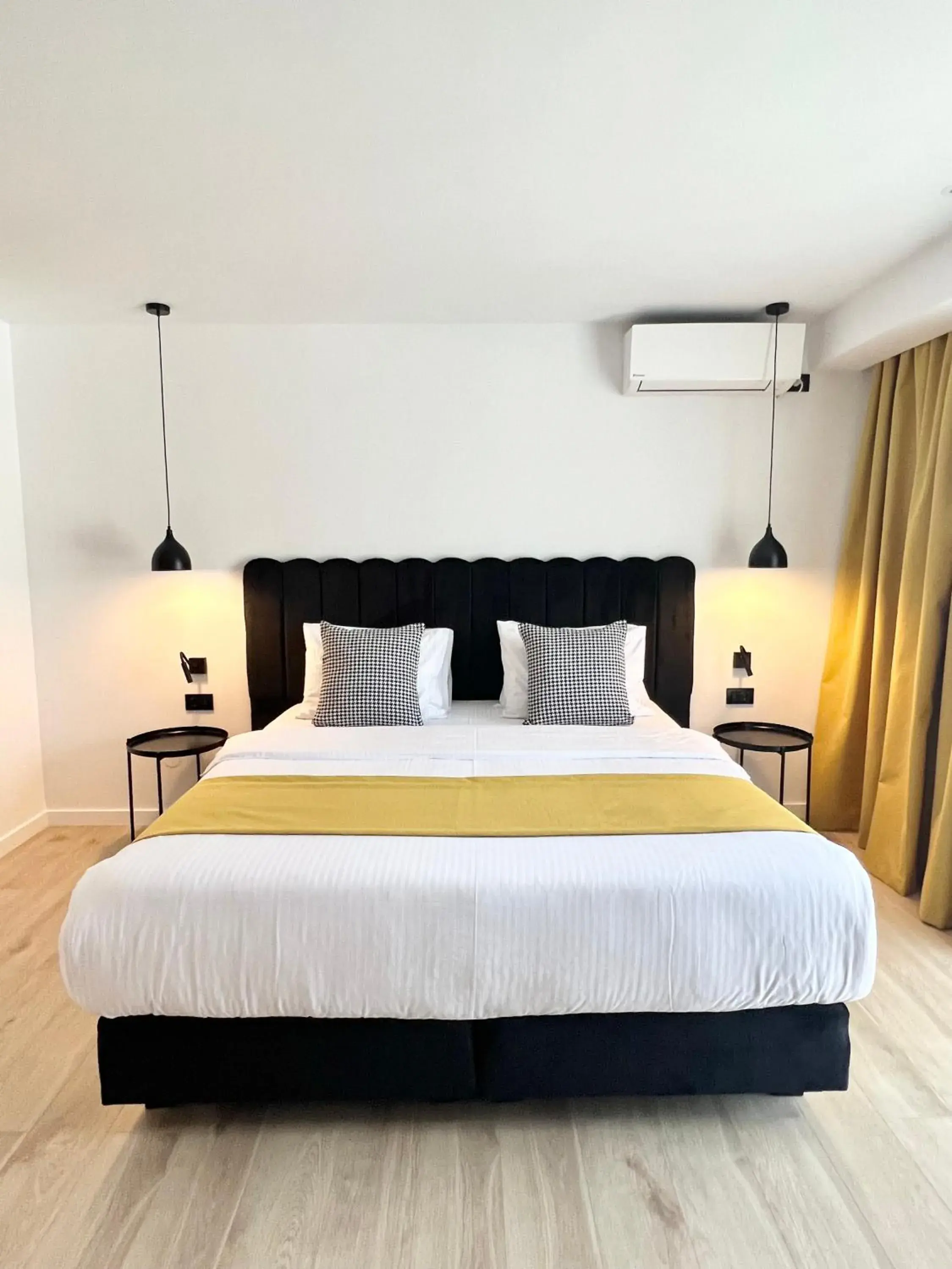 Standard Double or Twin Room with Garden View - single occupancy in Krystal Boutique Mansion Standard Double or Twin Room with Garden View - single occupancy in Krystal Boutique Mansion
