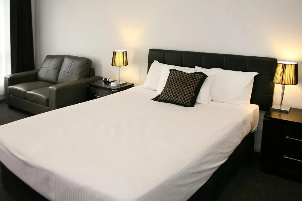 Executive Suite in Footscray Motor Inn and Serviced Apartments Executive Suite in Footscray Motor Inn and Serviced Apartments